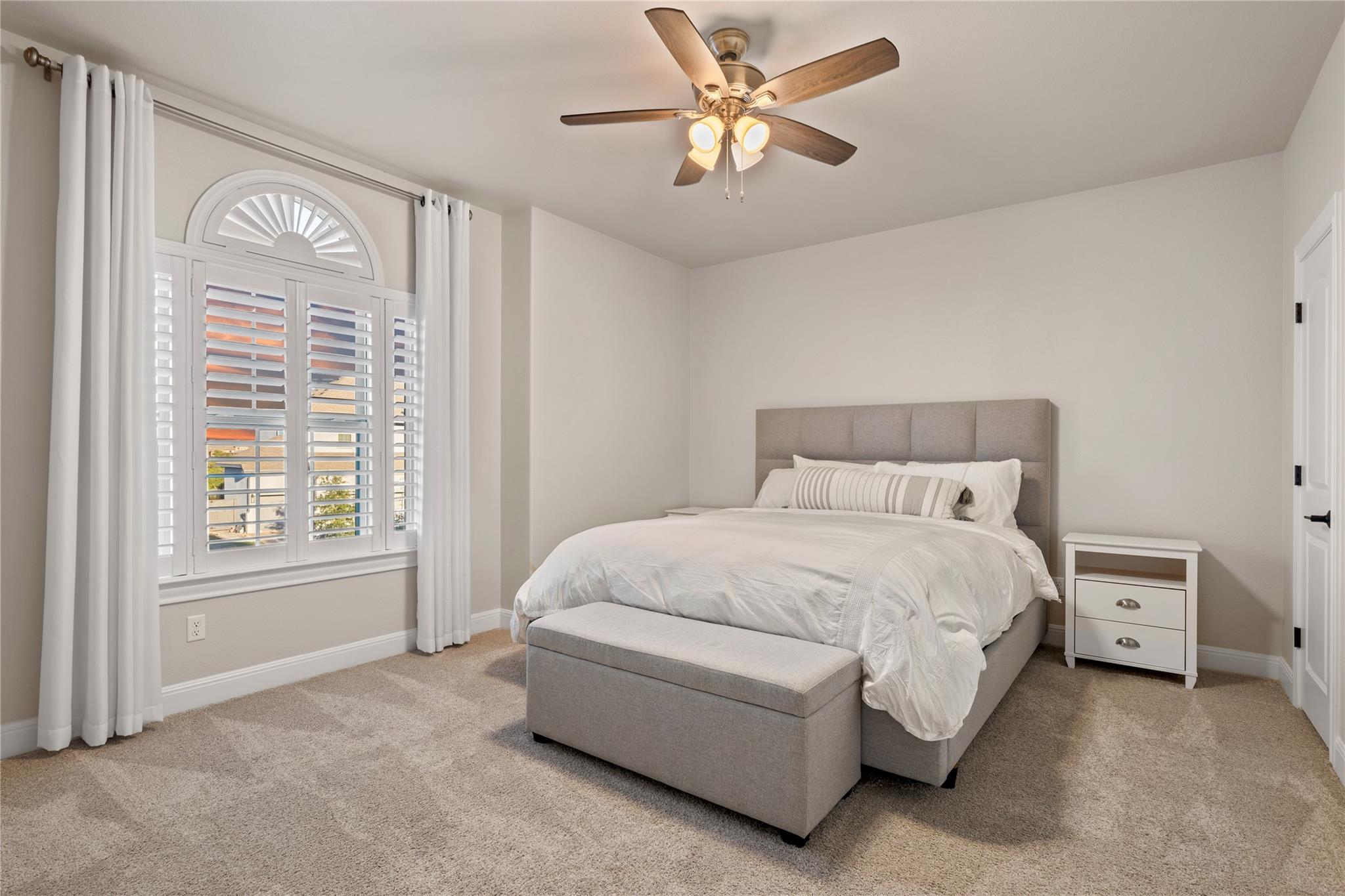 2513 Long Lasso Pass, Leander, TX 78641