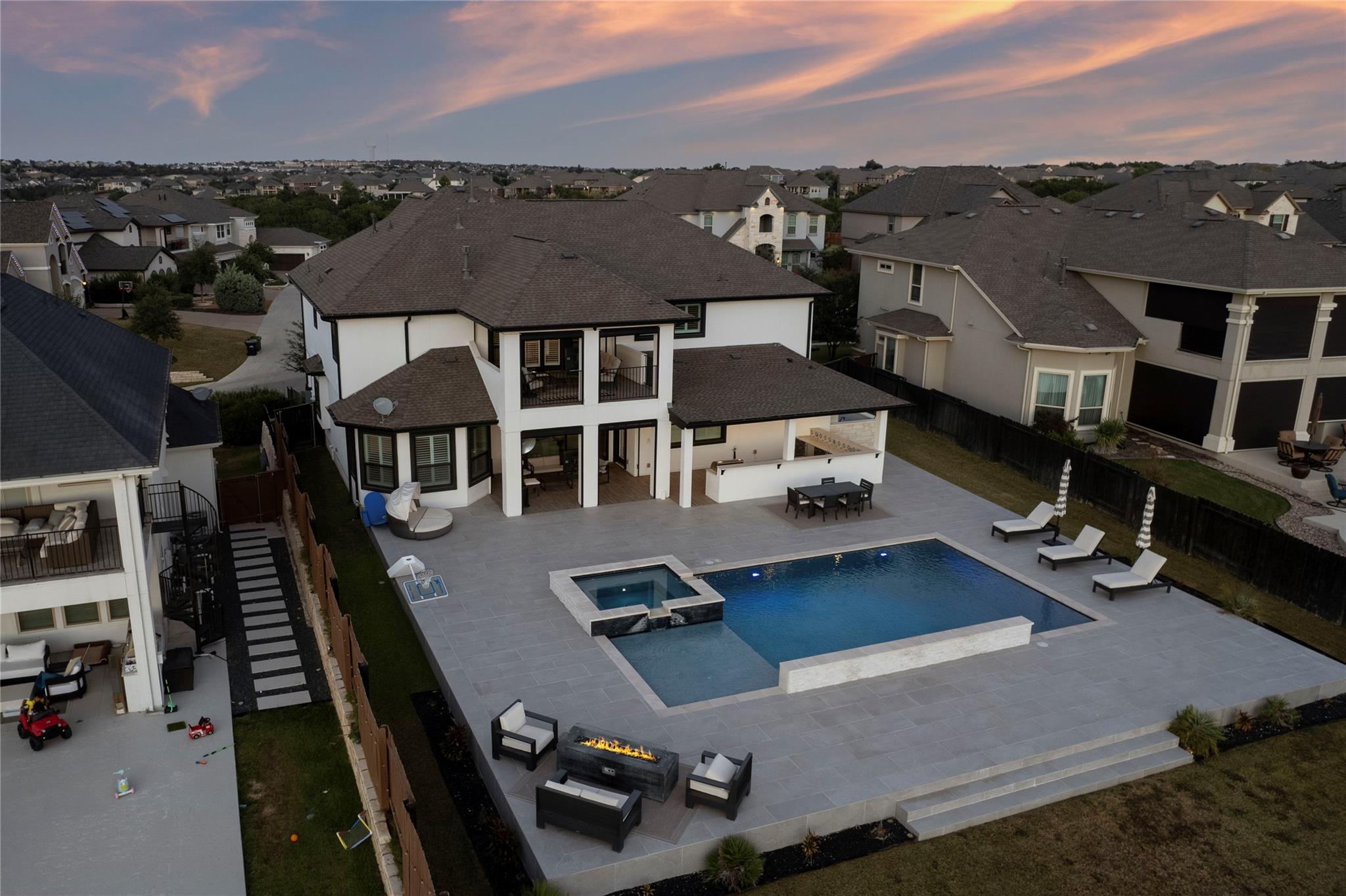 2513 Long Lasso Pass, Leander, TX 78641