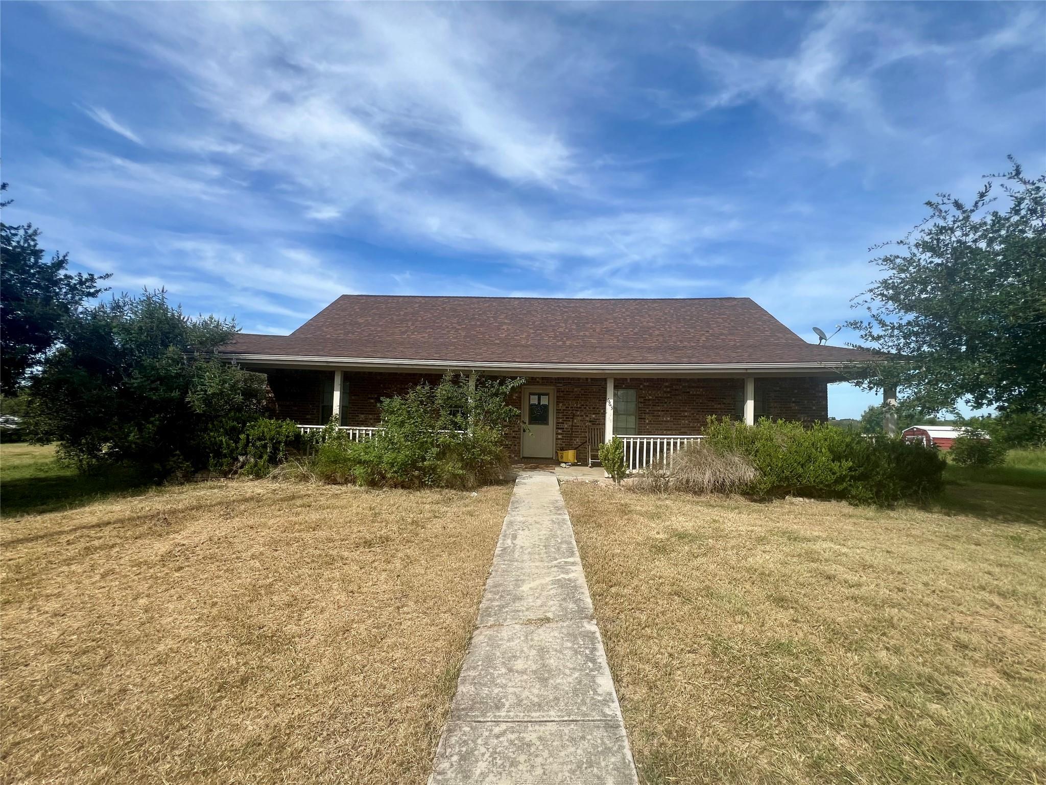 663 Prairie Hl, Seguin, TX 78155