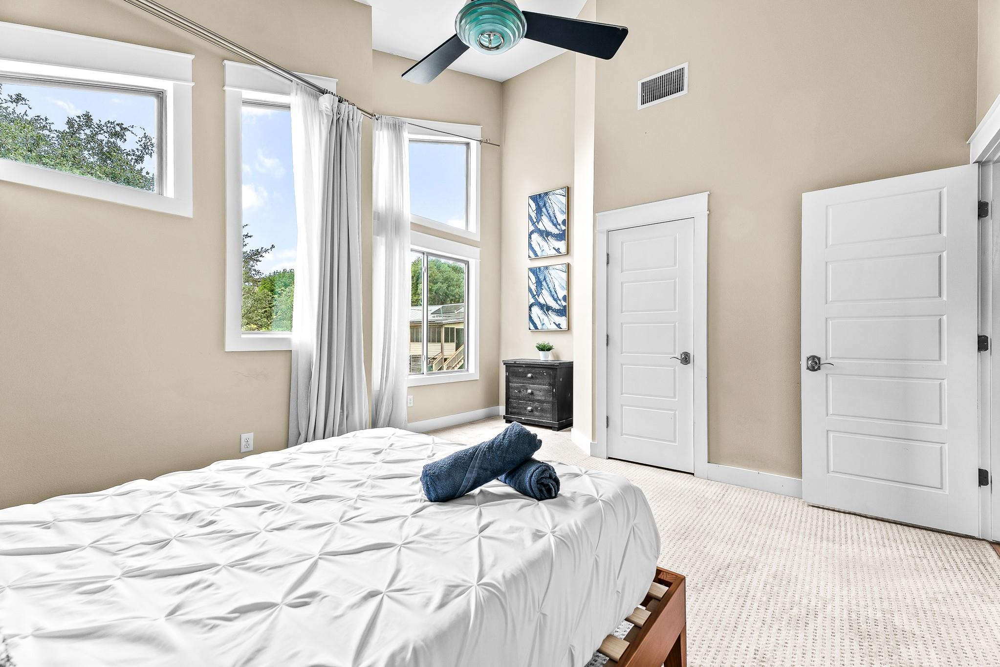 614 Terrell Hill Dr # D, Austin, TX 78704