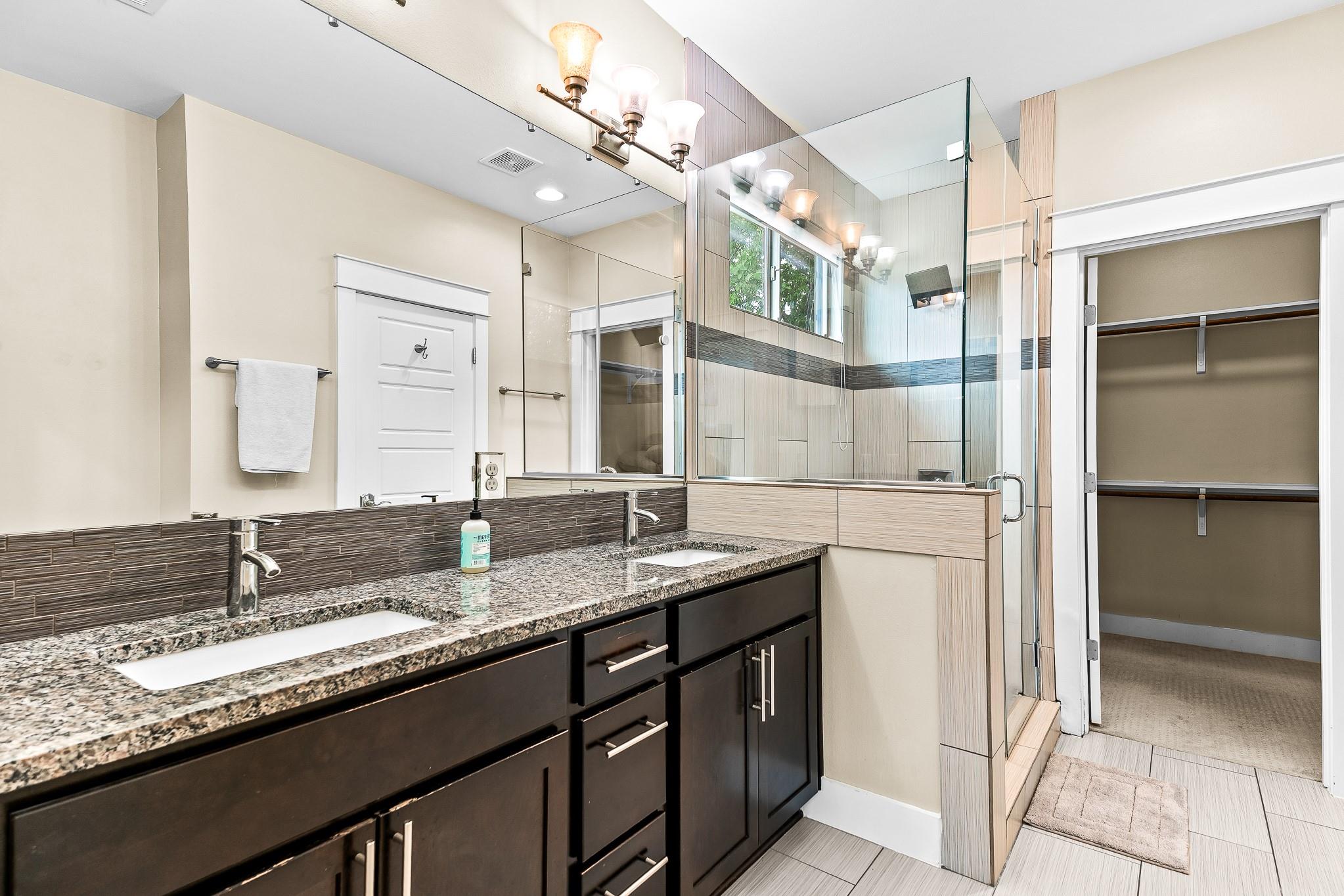 614 Terrell Hill Dr # D, Austin, TX 78704