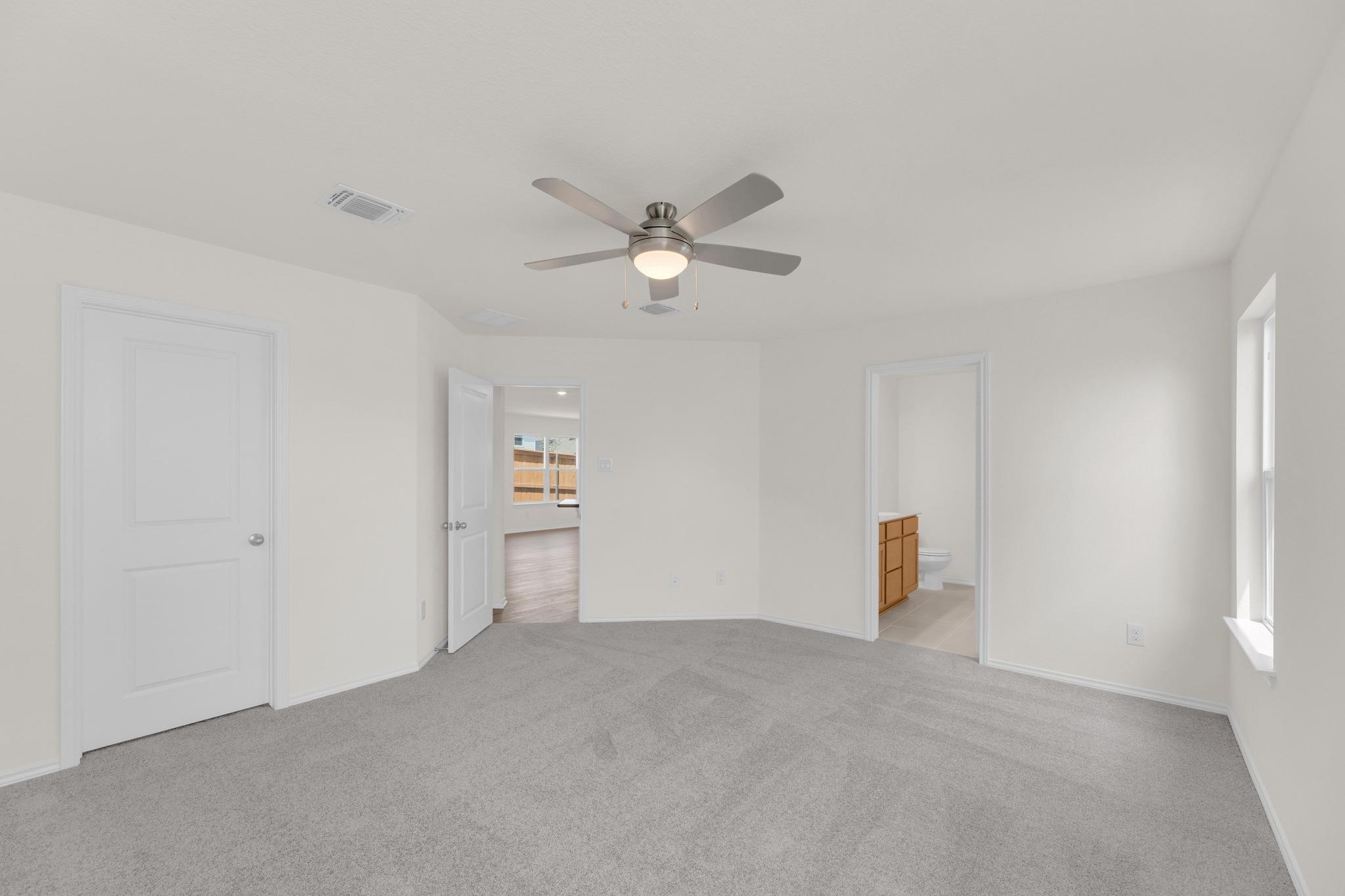 200 Colonel McNally Loop, Jarrell, TX 76537