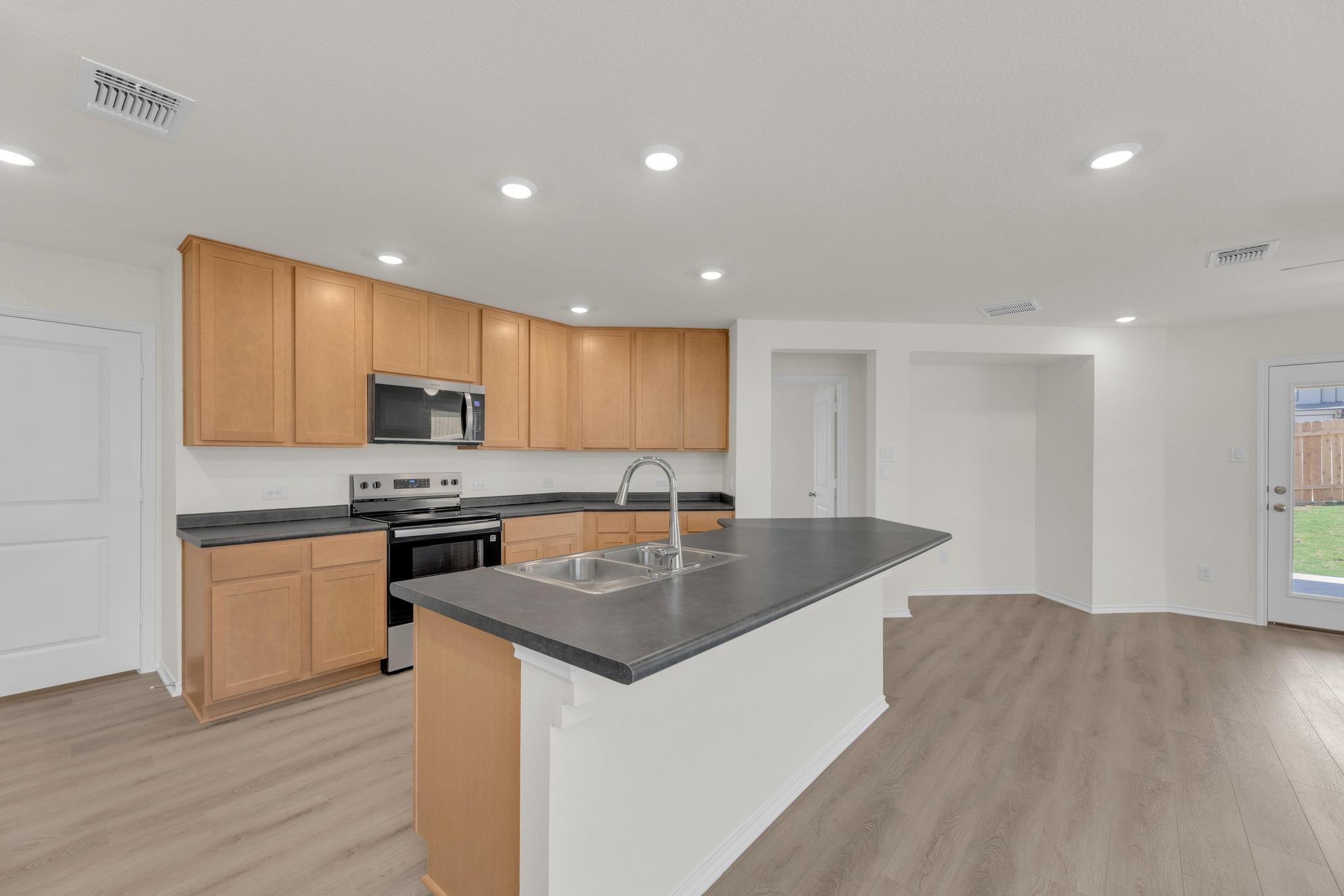 200 Colonel McNally Loop, Jarrell, TX 76537