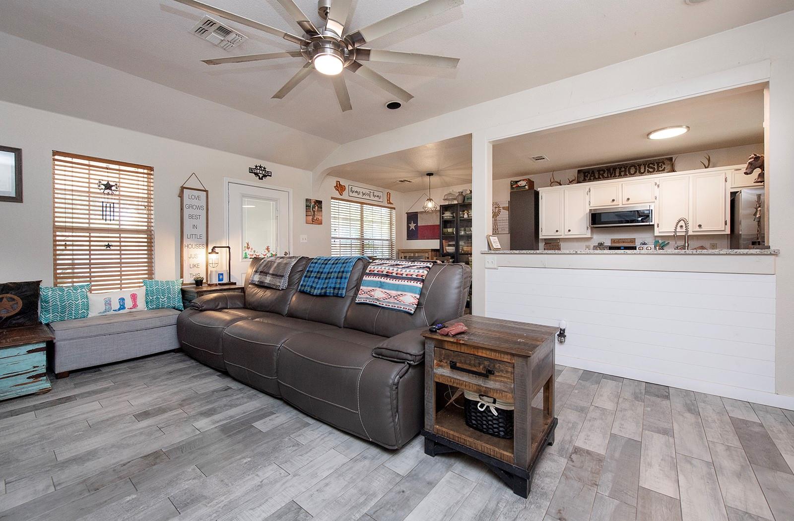 1402 Sharon Rd, Belton, TX 76513