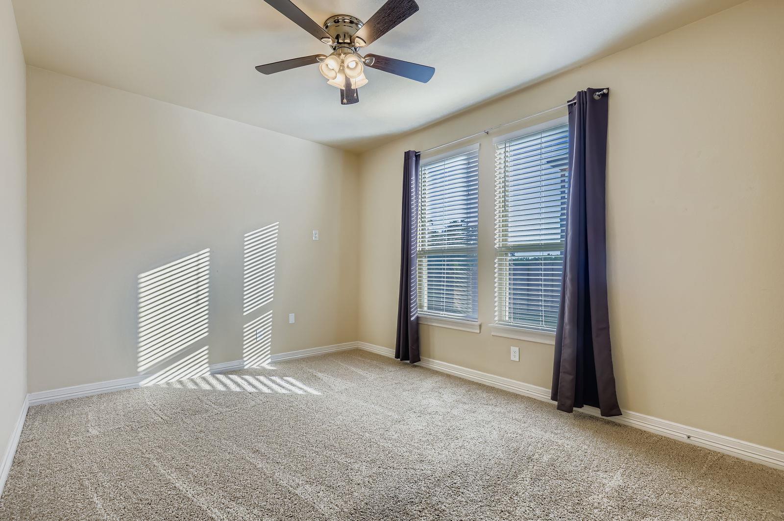 19004 Mariners Pt, Lago Vista, TX 78645