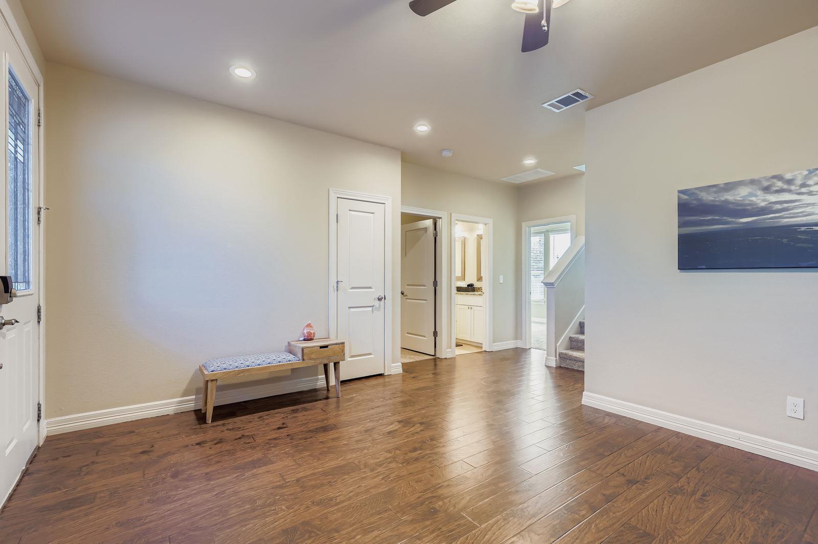 19004 Mariners Pt, Lago Vista, TX 78645