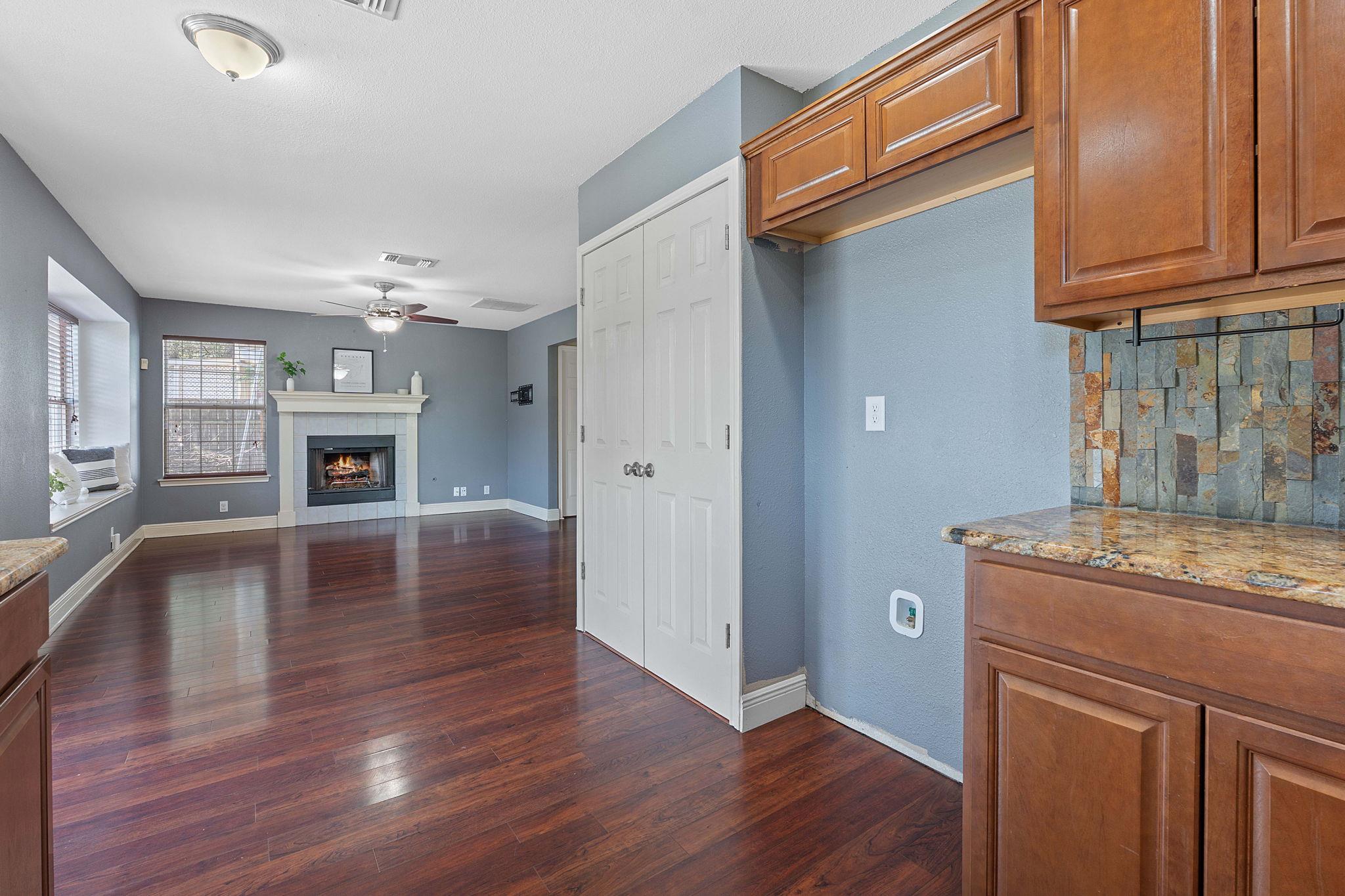 12413 Summersweet Cv, Austin, TX 78729