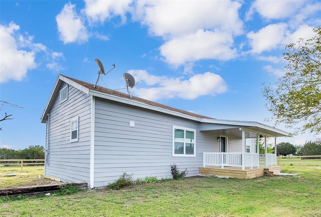 51 Private Road 901, Florence, TX 76527