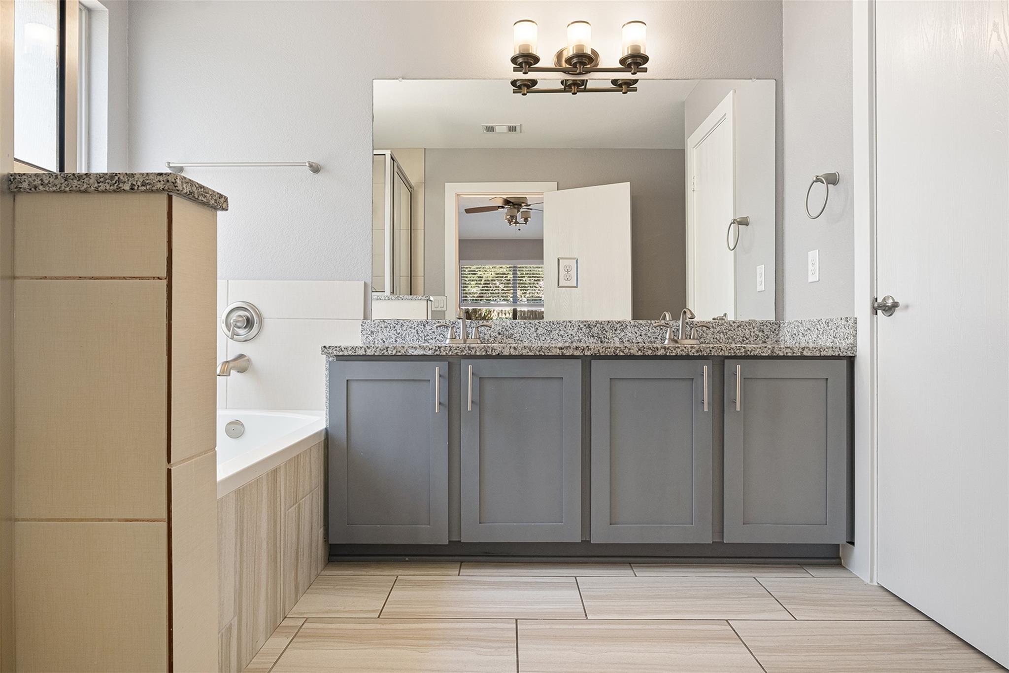 902 LOW BRIM Cv, Pflugerville, TX 78660