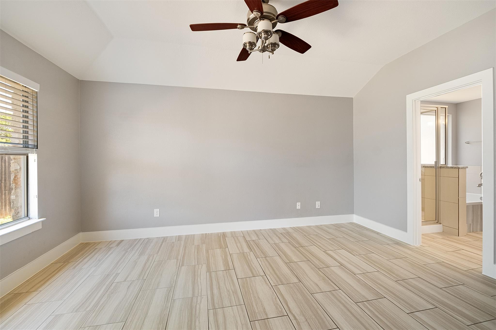 902 LOW BRIM Cv, Pflugerville, TX 78660