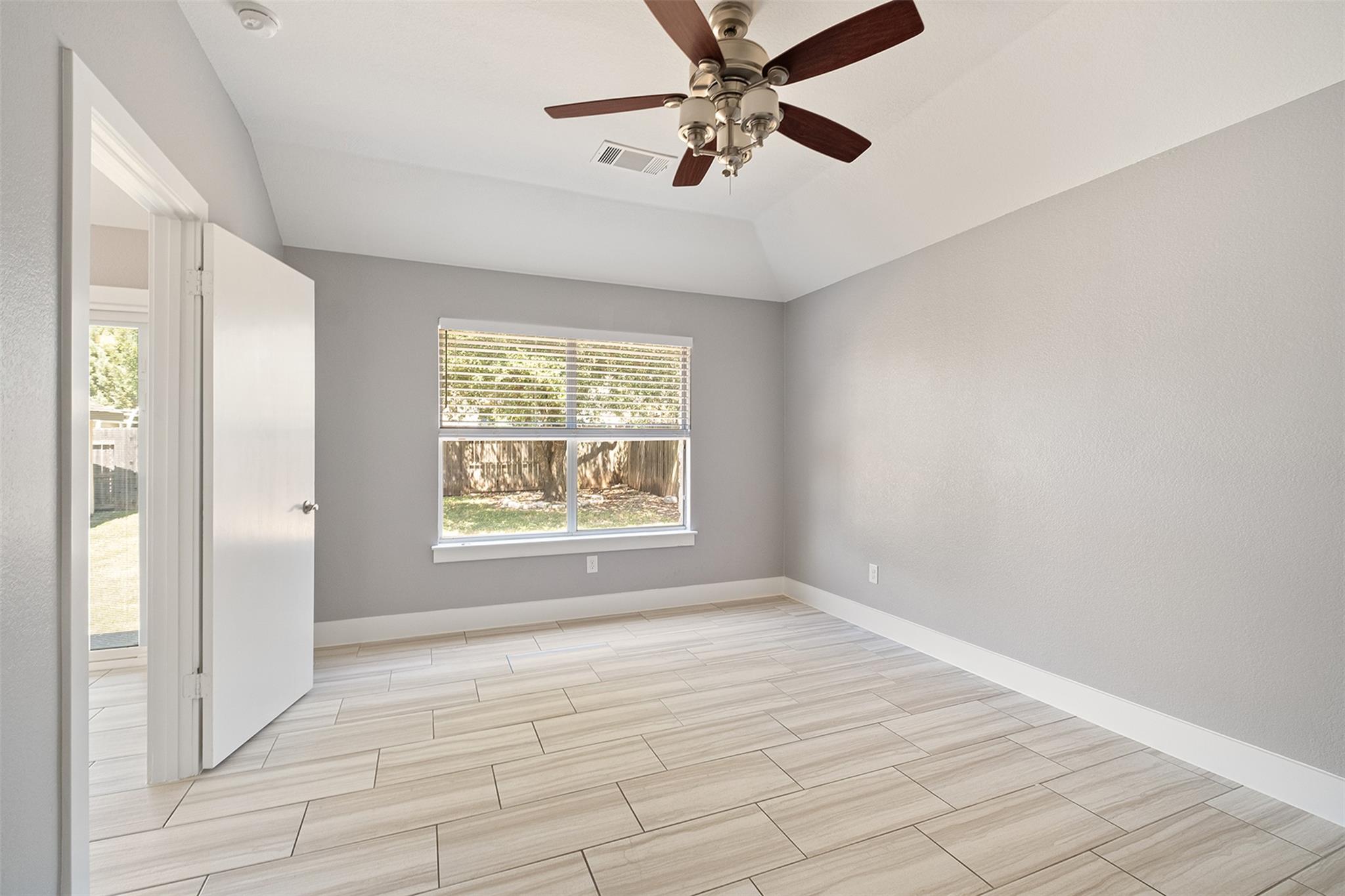 902 LOW BRIM Cv, Pflugerville, TX 78660