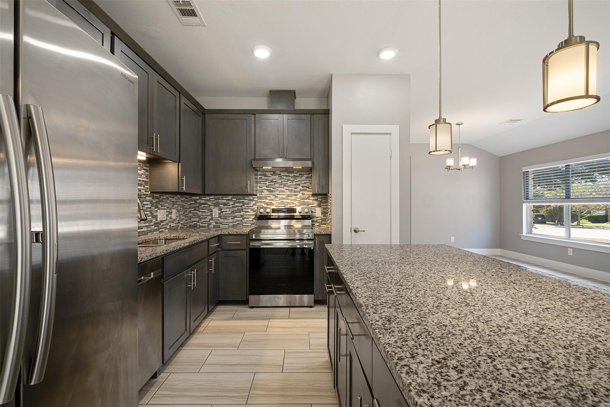 902 LOW BRIM Cv, Pflugerville, TX 78660