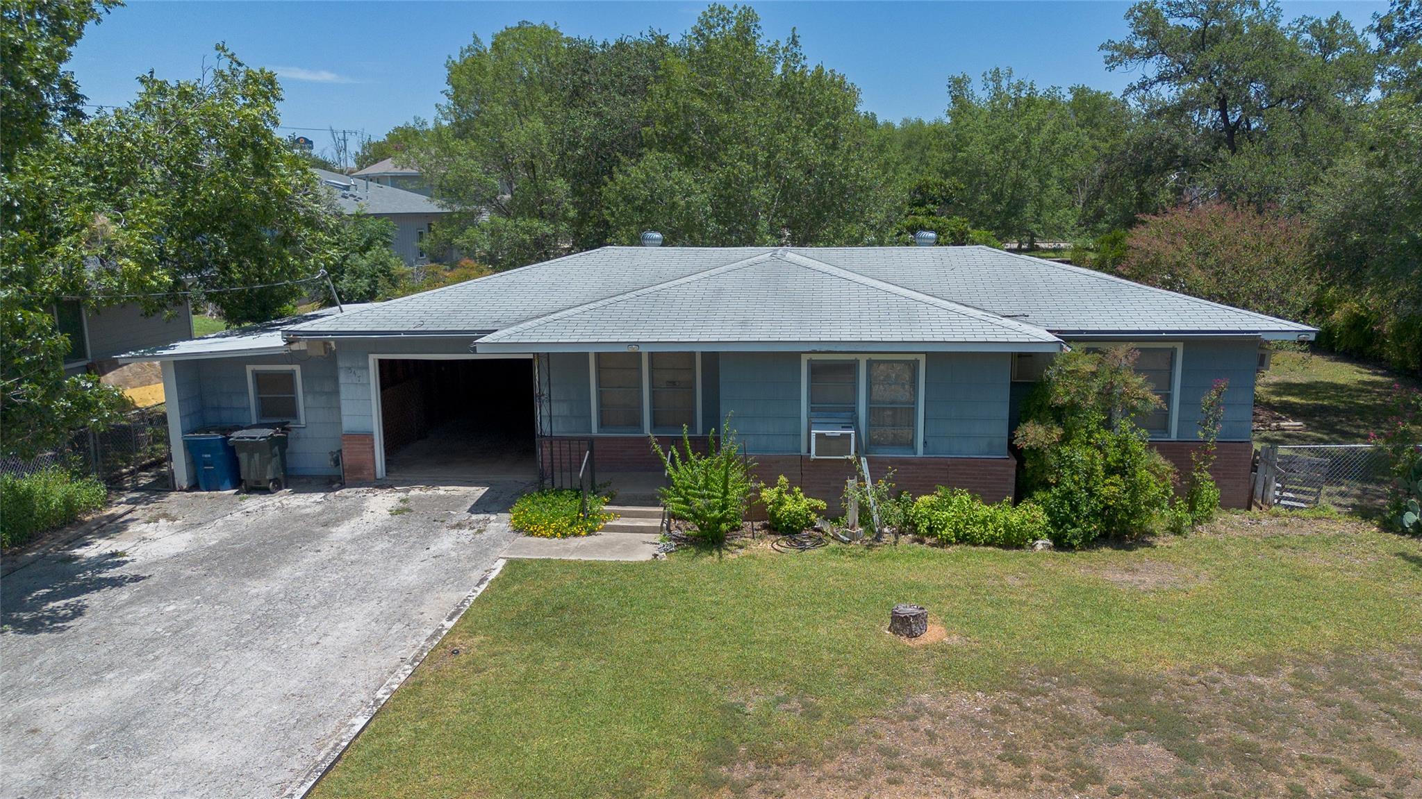 547 Lake Front Ave, New Braunfels, TX 78130