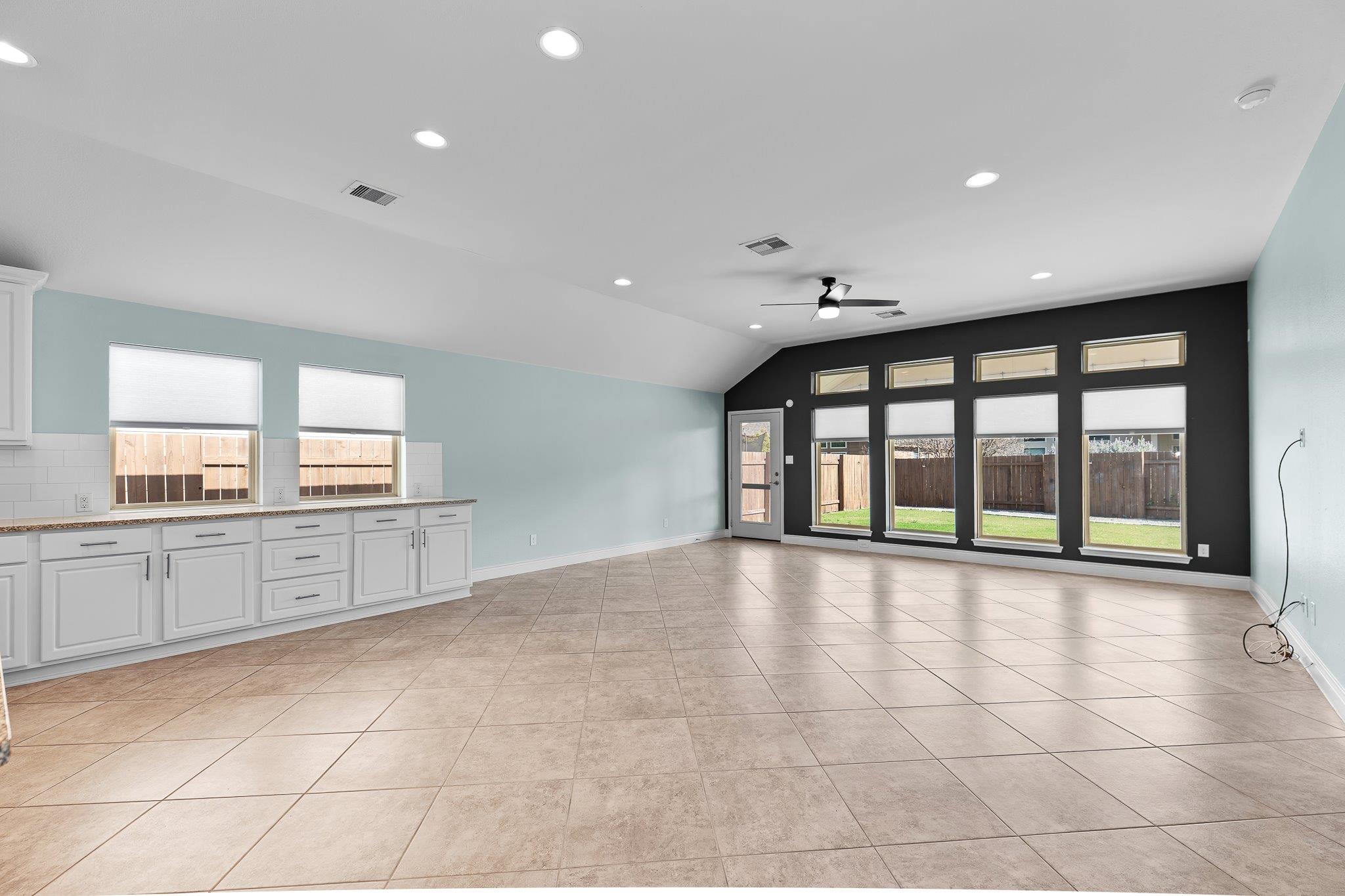 217 Serrano St, Georgetown, TX 78628