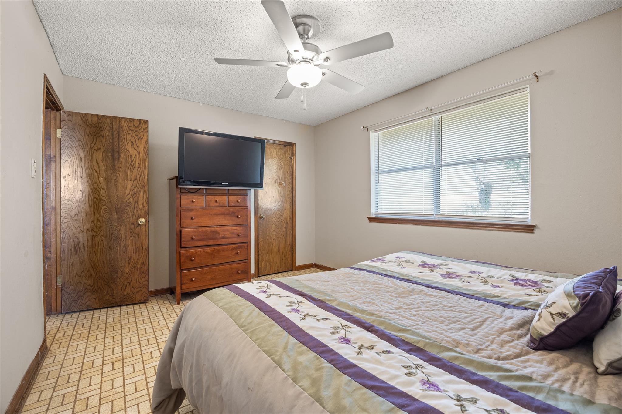 300 Oak Springs Dr, Dripping Springs, TX 78620