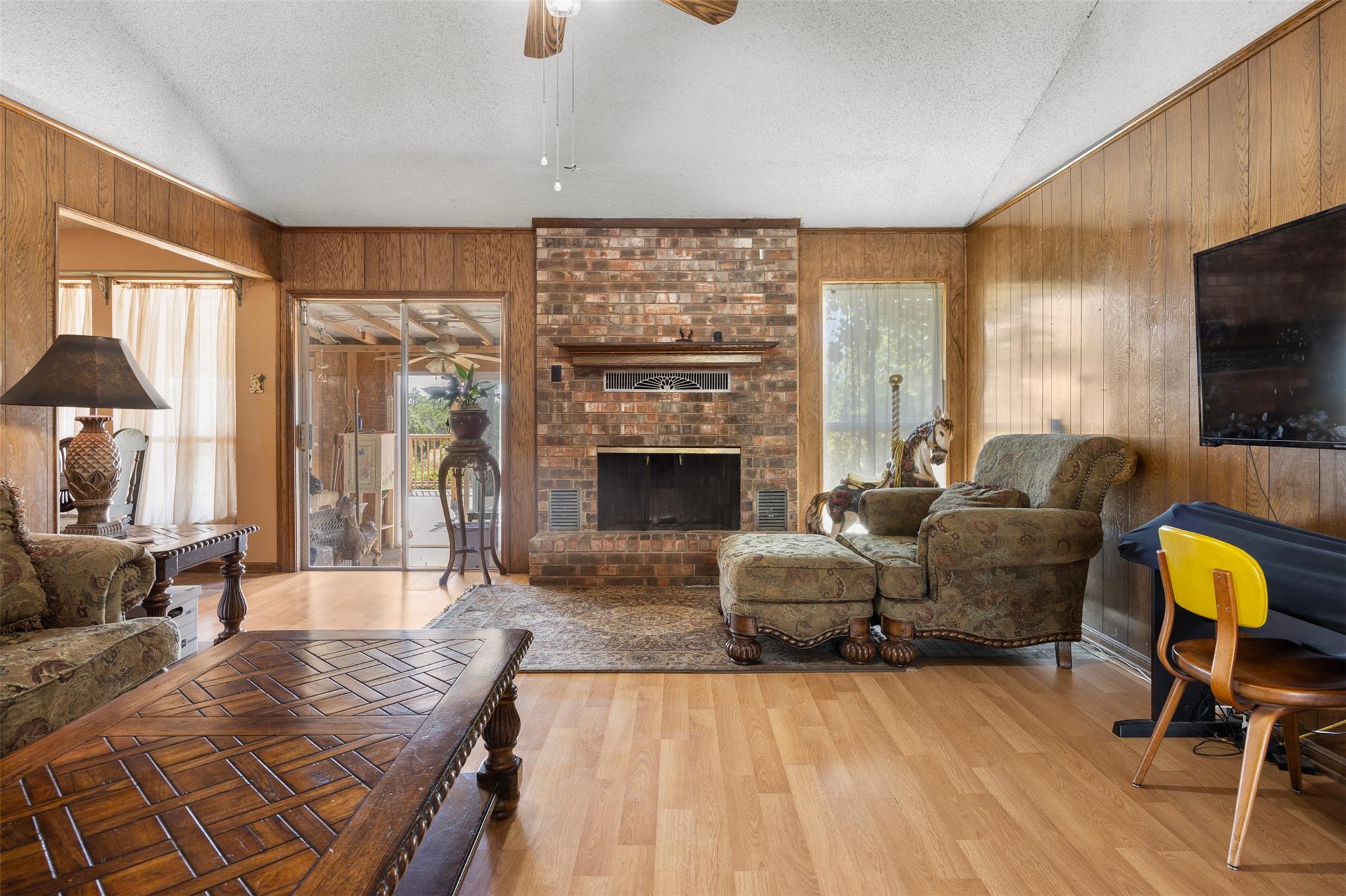 300 Oak Springs Dr, Dripping Springs, TX 78620