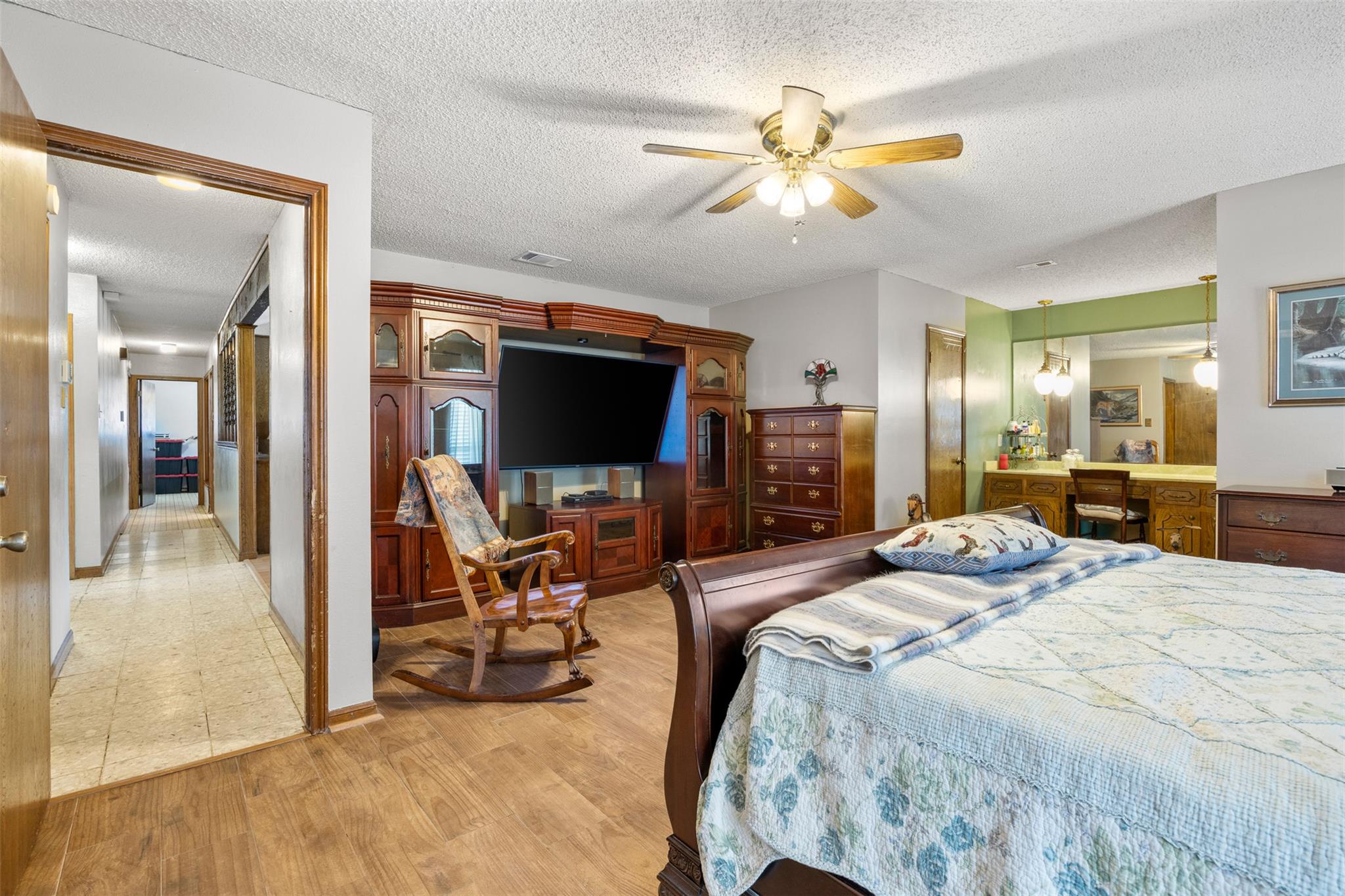 300 Oak Springs Dr, Dripping Springs, TX 78620