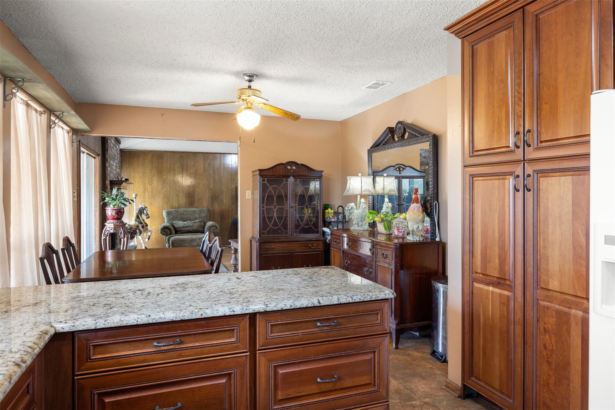 300 Oak Springs Dr, Dripping Springs, TX 78620