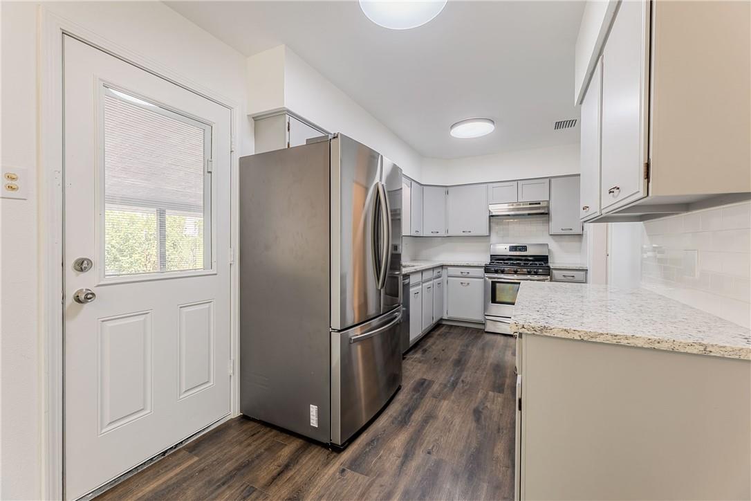 1009 Field St, San Marcos, TX 78666