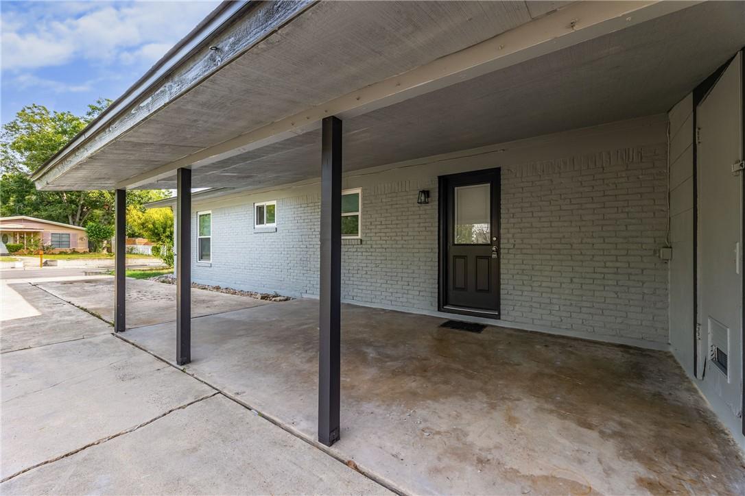 1009 Field St, San Marcos, TX 78666