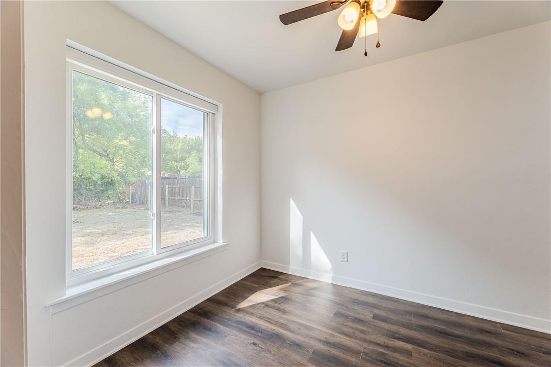 1009 Field St, San Marcos, TX 78666