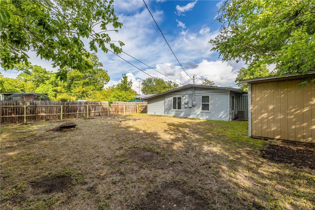 1009 Field St, San Marcos, TX 78666