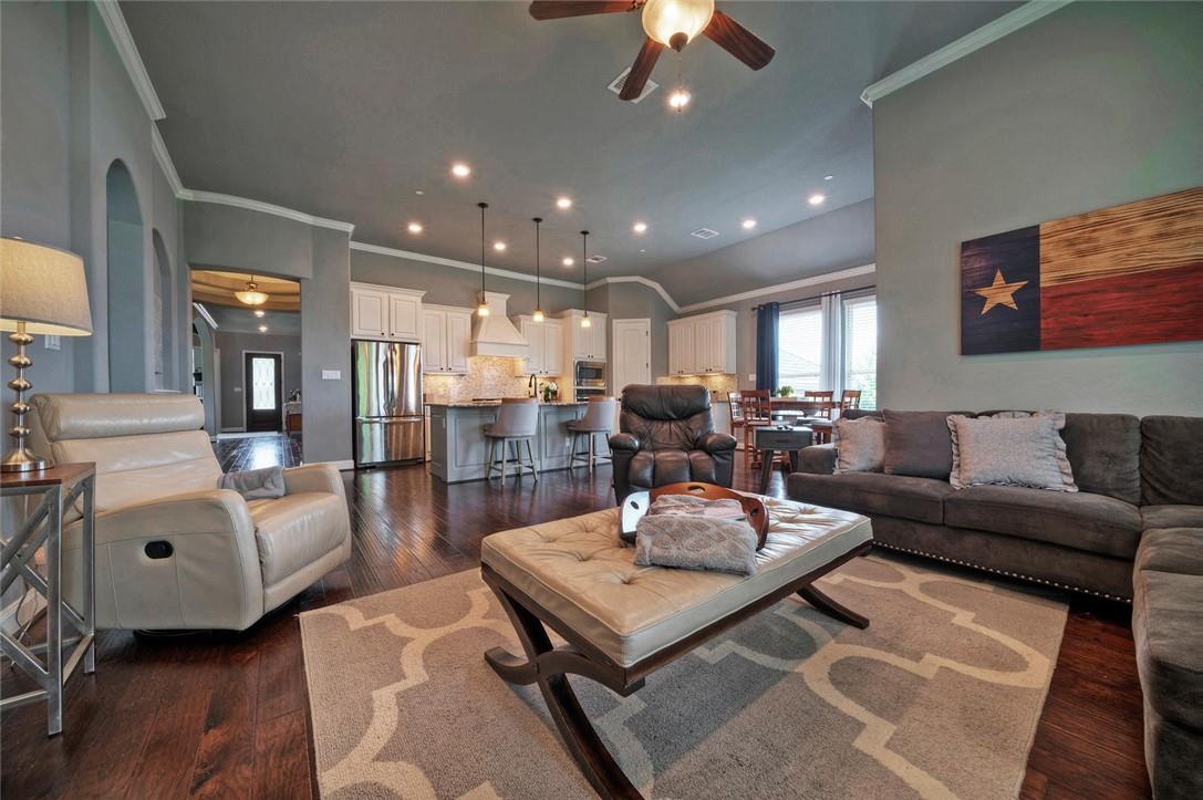 101 Maxwell Way, Austin, TX 78738