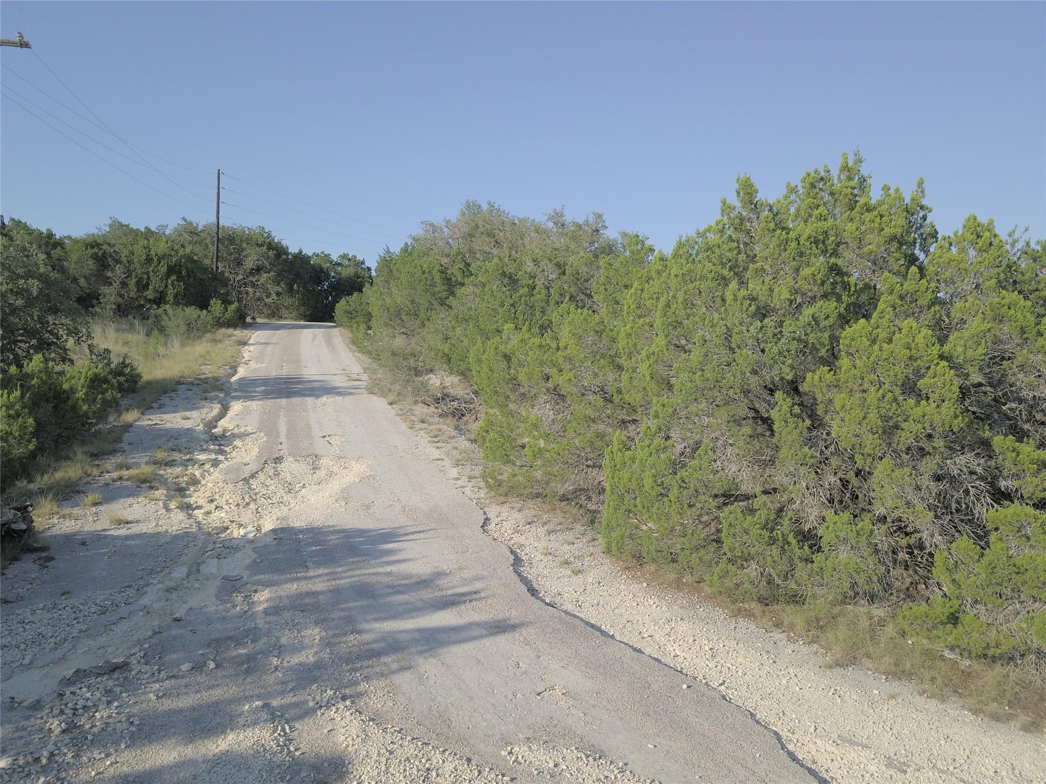 8205 Cactus Bend Cv, Lago Vista, TX 78645