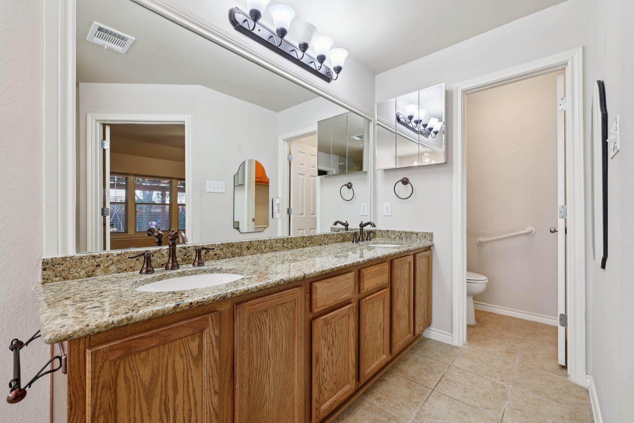 2808 Mission Tejas Dr, Pflugerville, TX 78660