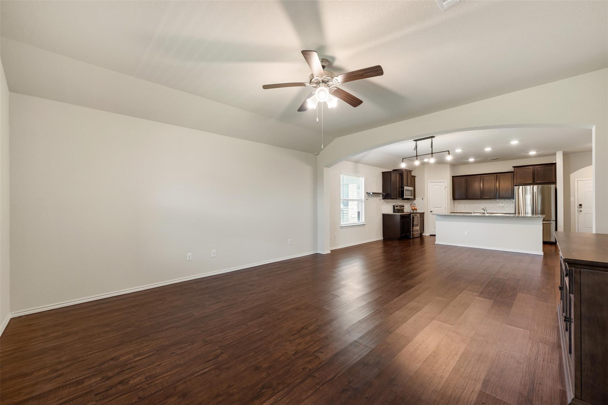 152 Beth Ann Loop, Taylor, TX 76574