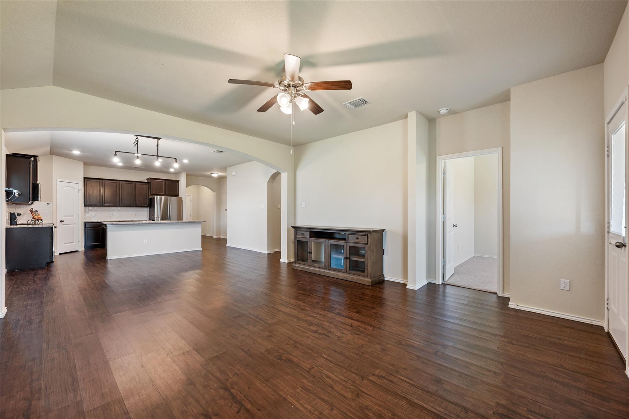 152 Beth Ann Loop, Taylor, TX 76574