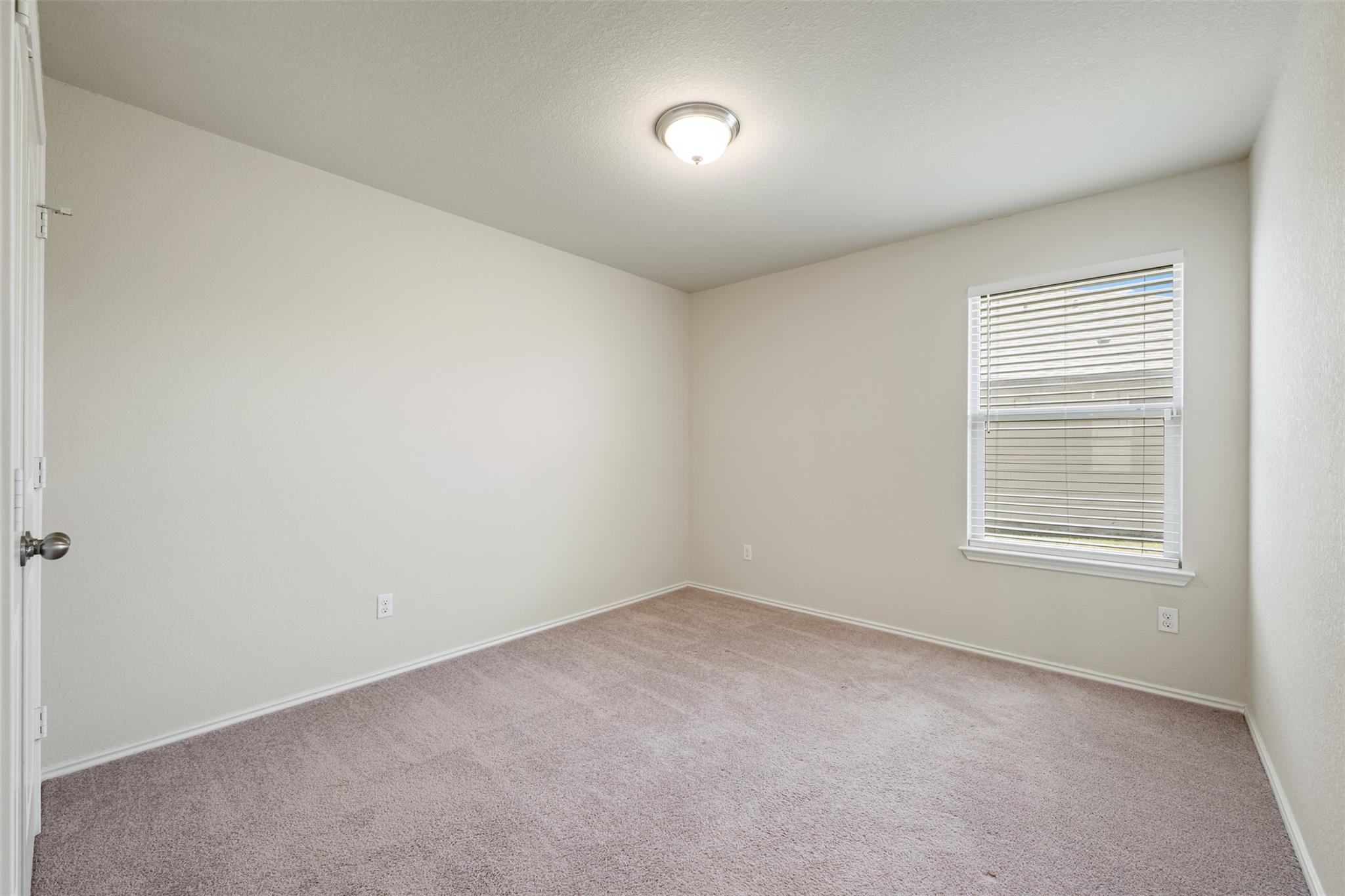 152 Beth Ann Loop, Taylor, TX 76574