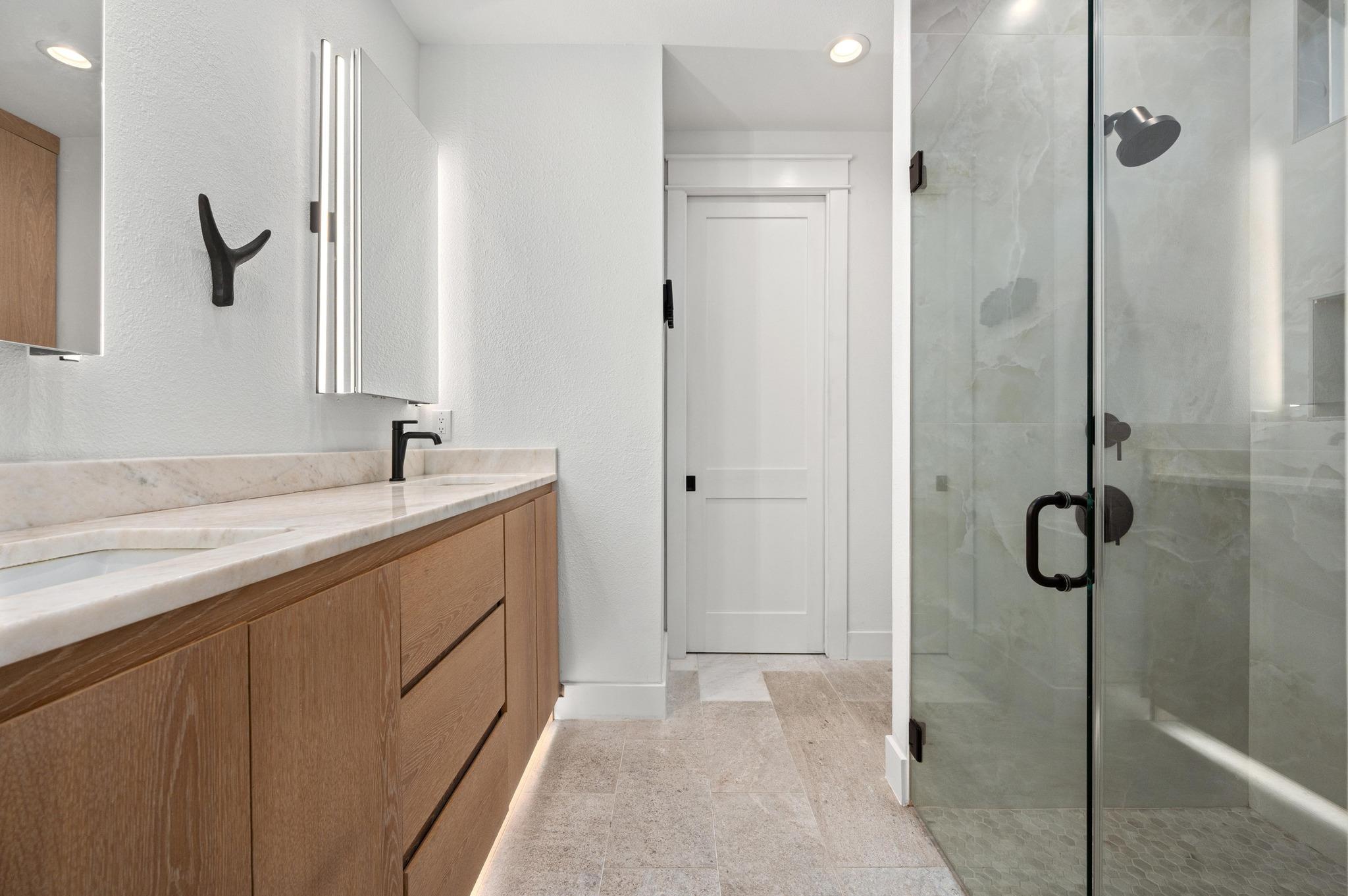 2104 E 2nd St # 1, Austin, TX 78702