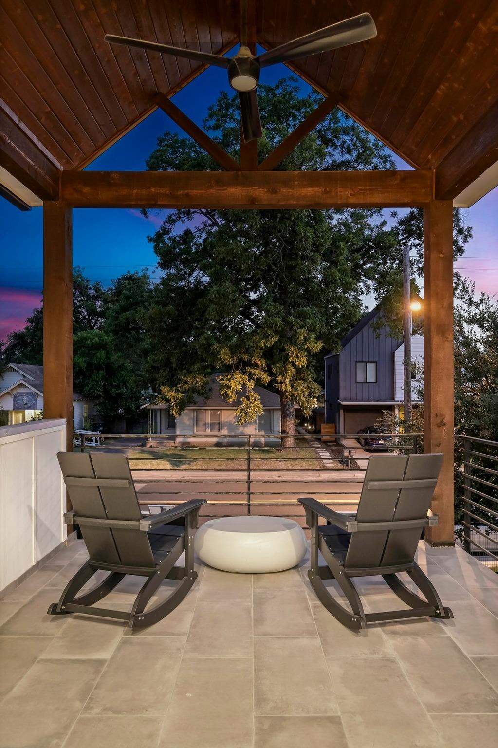 2104 E 2nd St # 1, Austin, TX 78702