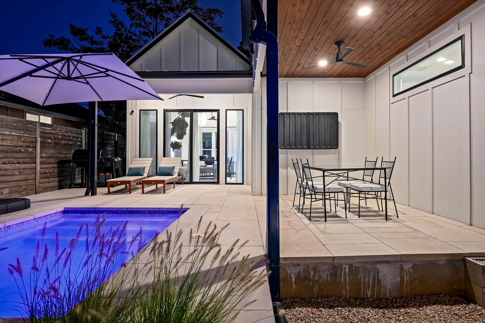 2104 E 2nd St # 1, Austin, TX 78702