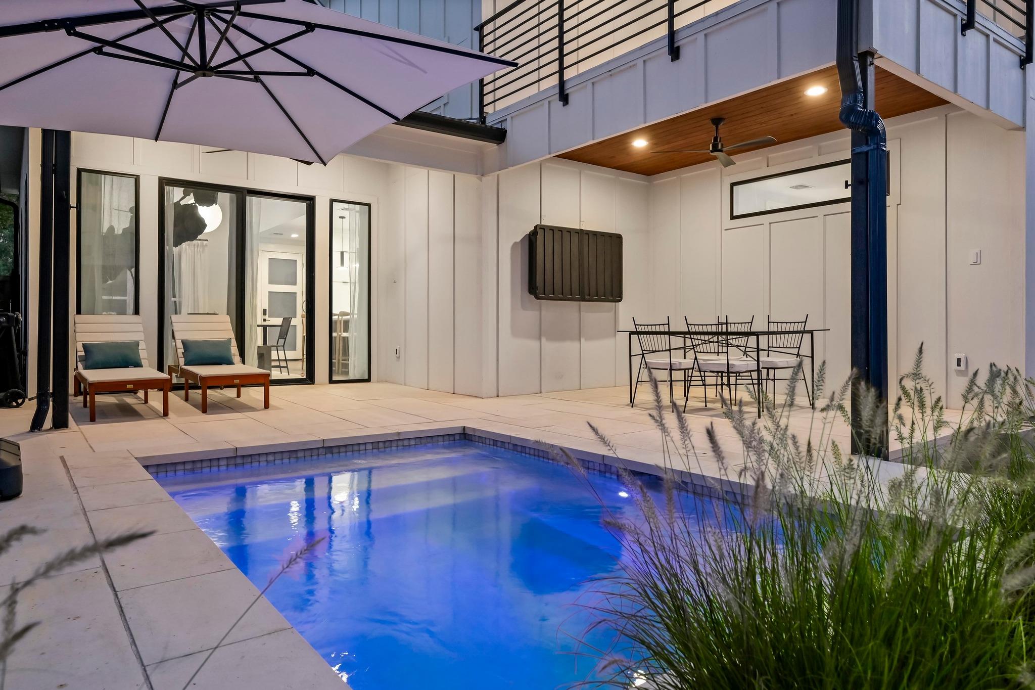 2104 E 2nd St # 1, Austin, TX 78702