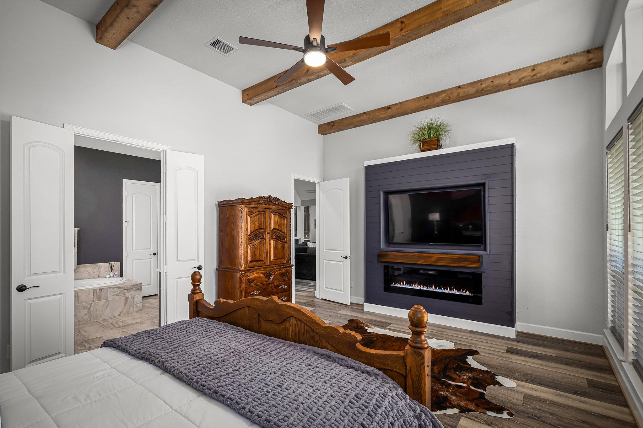 2038 Alsace, New Braunfels, TX 78132