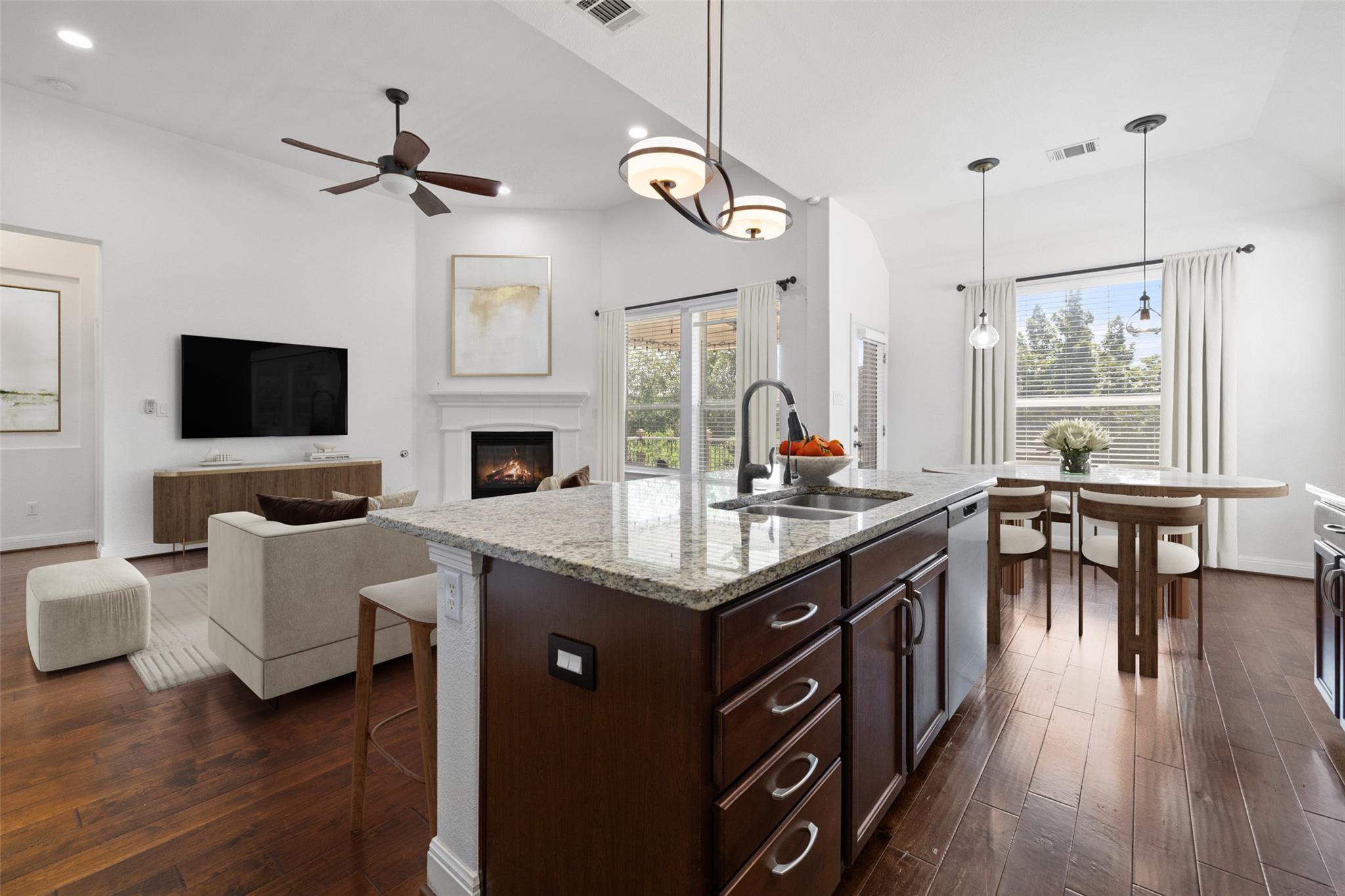 5617 Rio Chama Cv, Austin, TX 78738