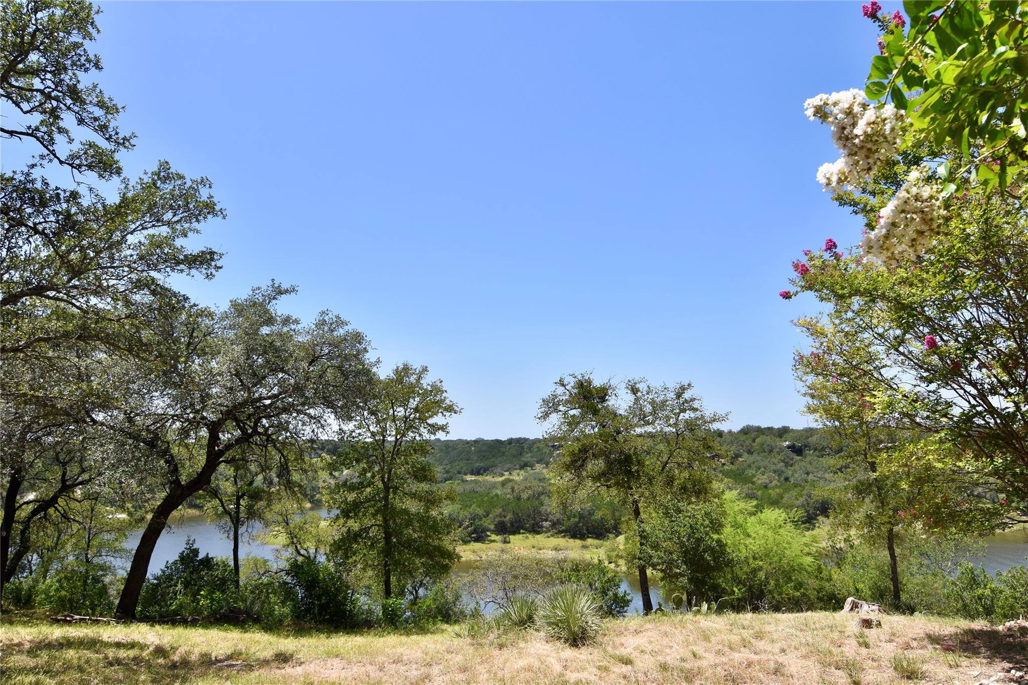 2802 Marina Shores Dr, Spicewood, TX 78669
