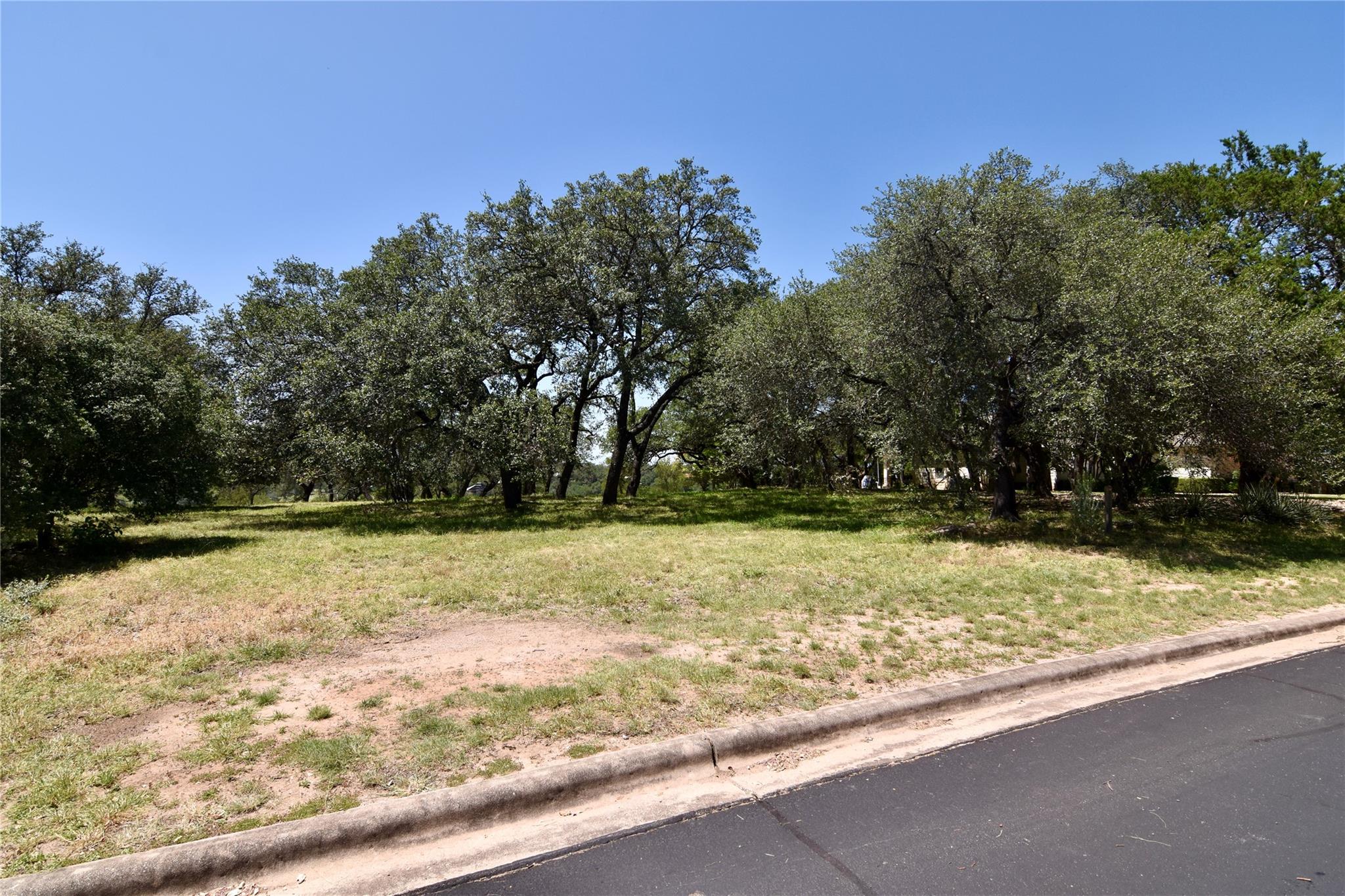 2802 Marina Shores Dr, Spicewood, TX 78669