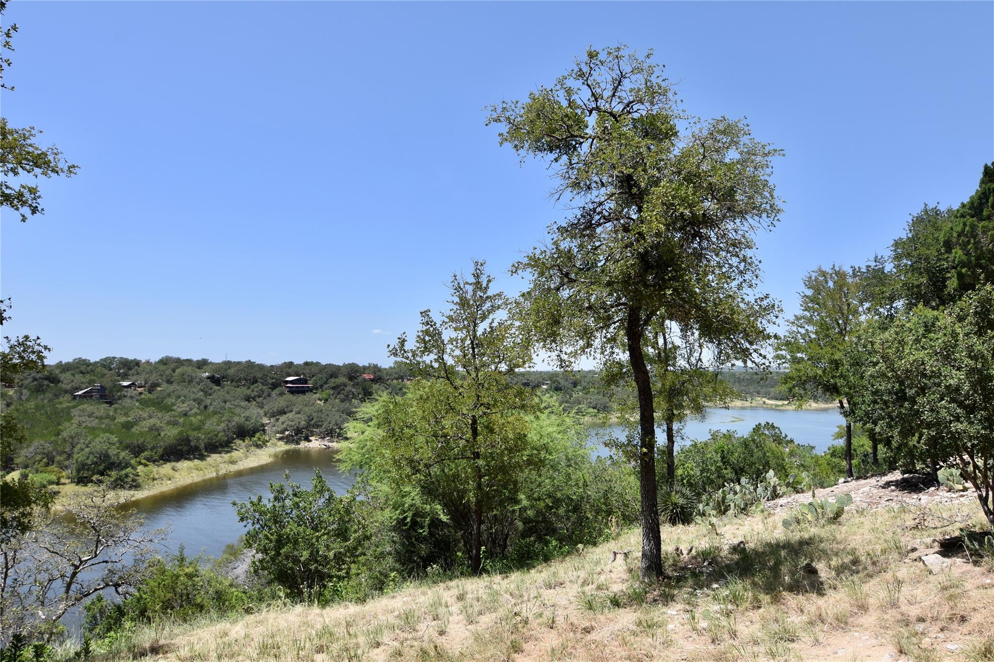 2802 Marina Shores Dr, Spicewood, TX 78669