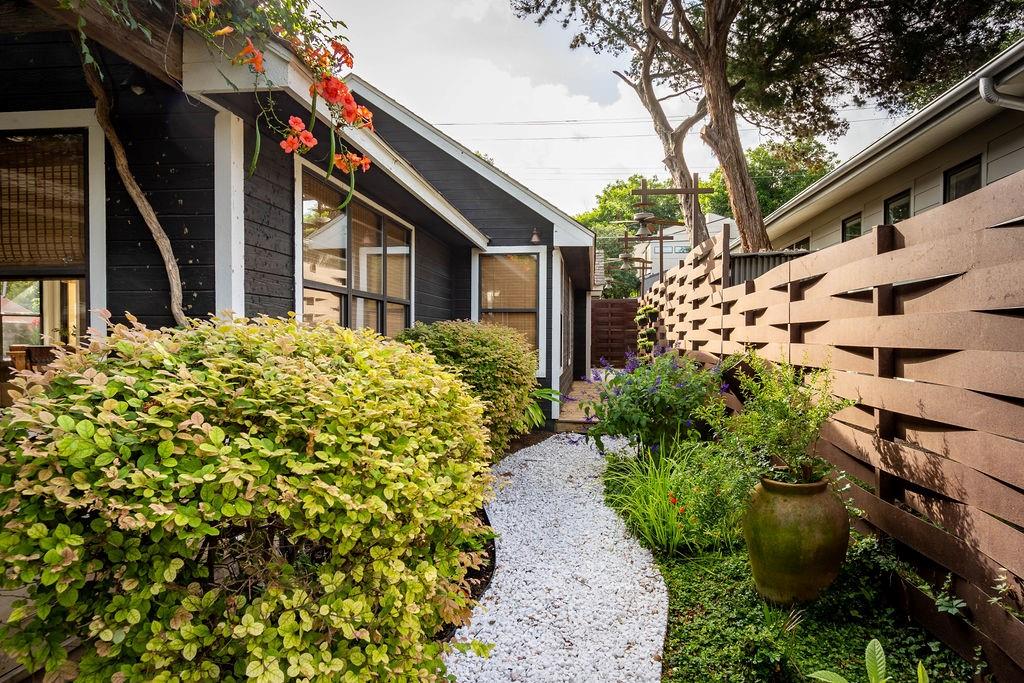 1709 Alta Vista AVE, Austin, TX 78704