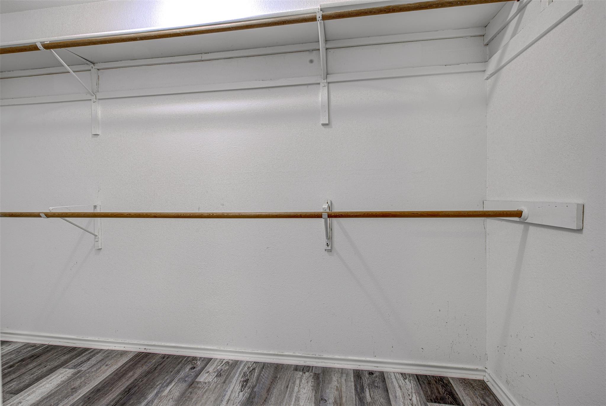 1817 Rosenborough Ln N, Round Rock, TX 78665