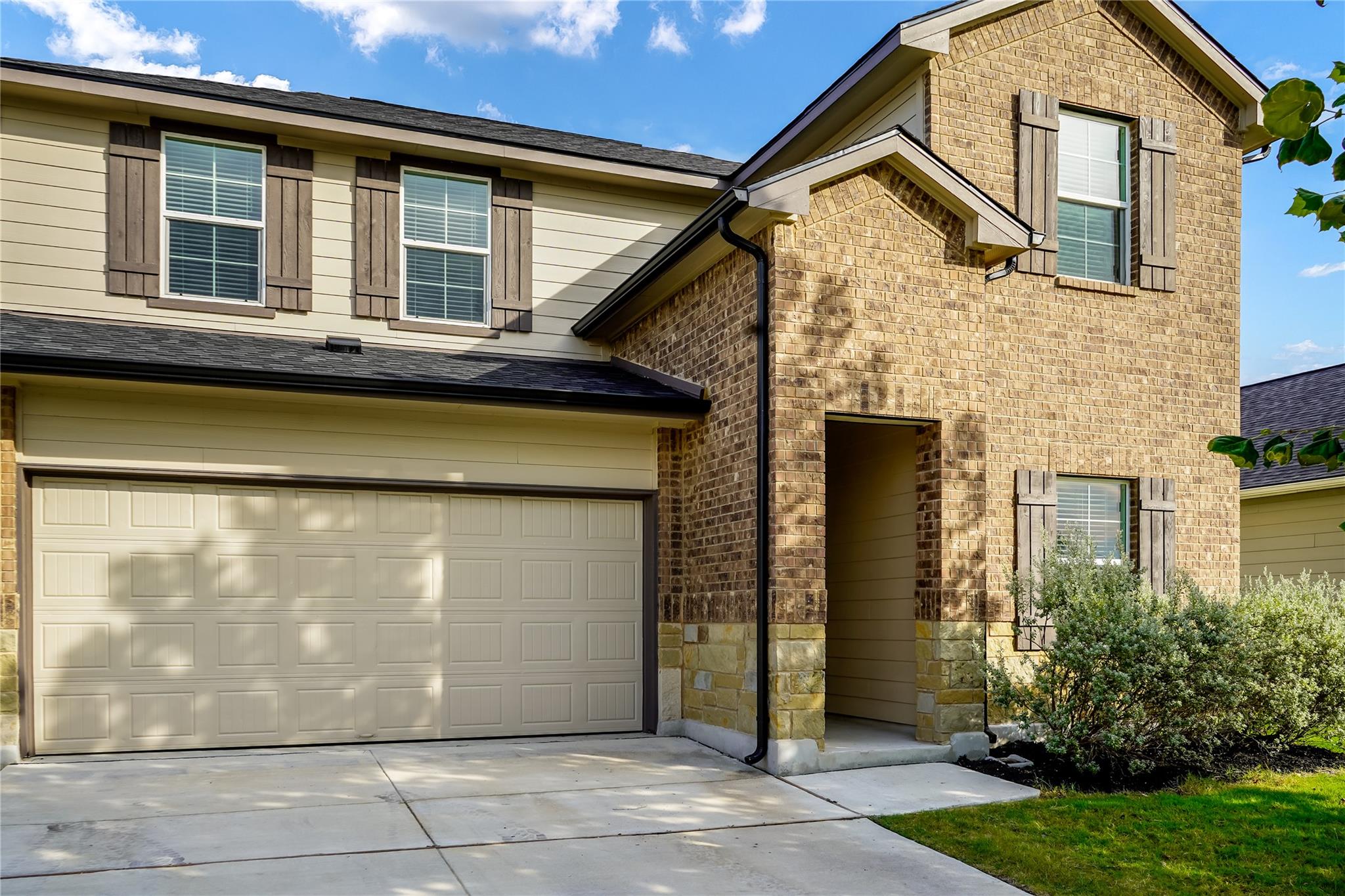 1021 Adler Way, San Marcos, TX 78666