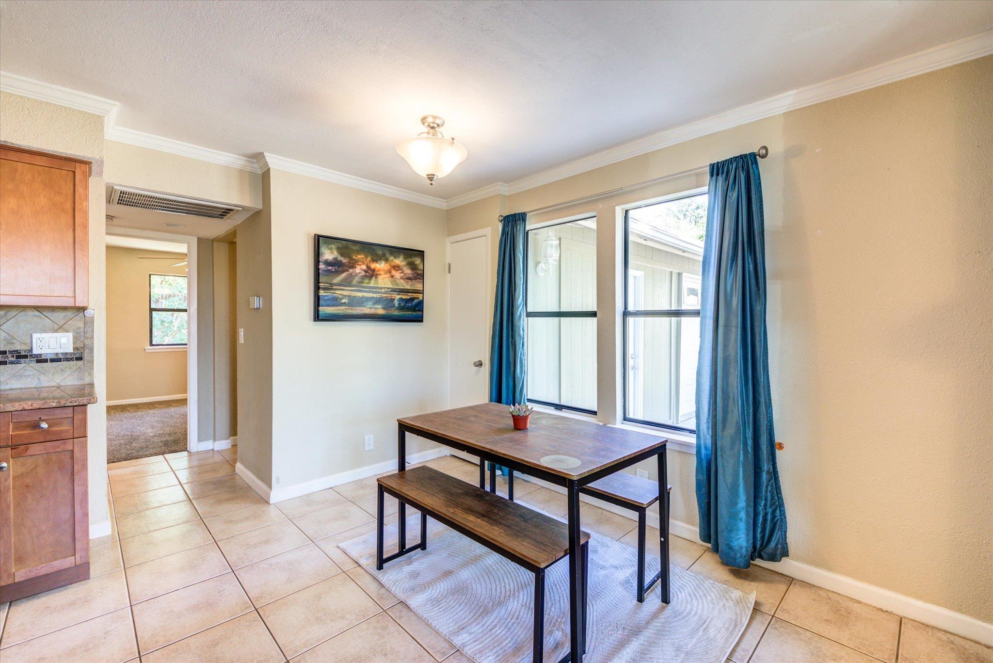 4011 Hillside Dr, Round Rock, TX 78681