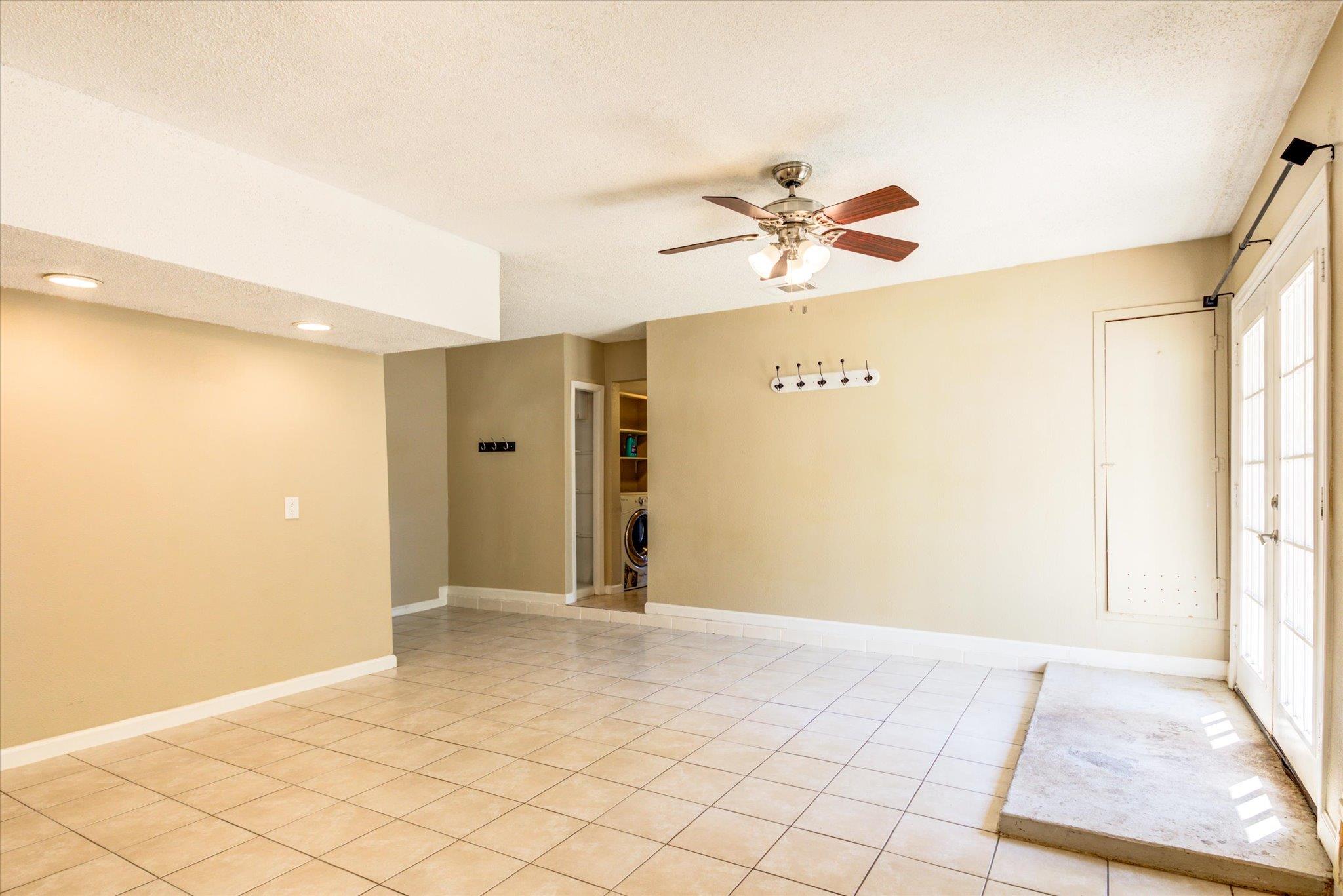 4011 Hillside Dr, Round Rock, TX 78681