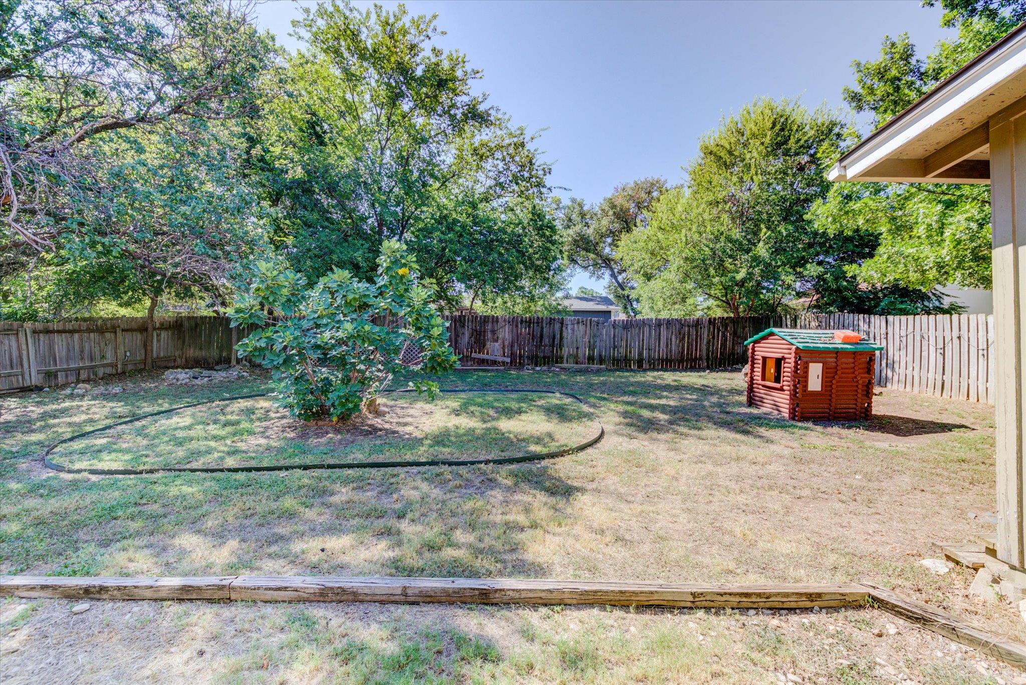 4011 Hillside Dr, Round Rock, TX 78681