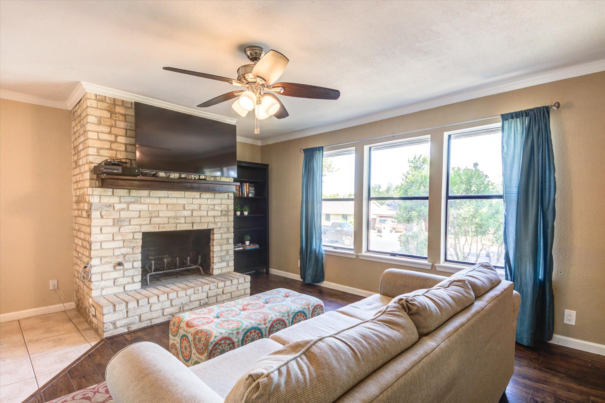 4011 Hillside Dr, Round Rock, TX 78681