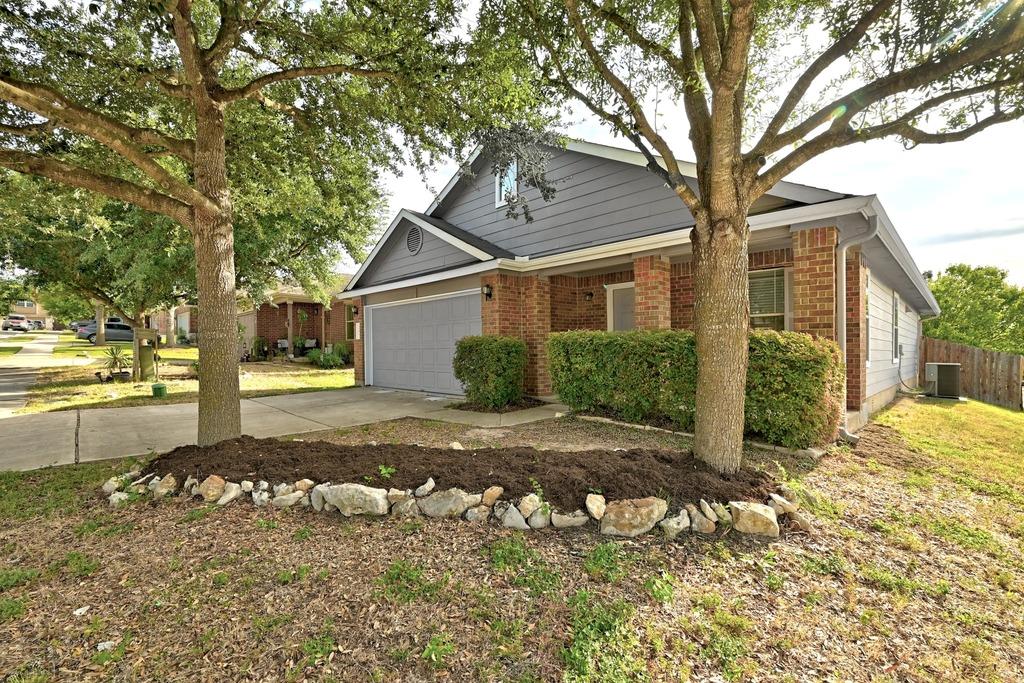 263 Feathergrass Drive, Buda, TX 78610