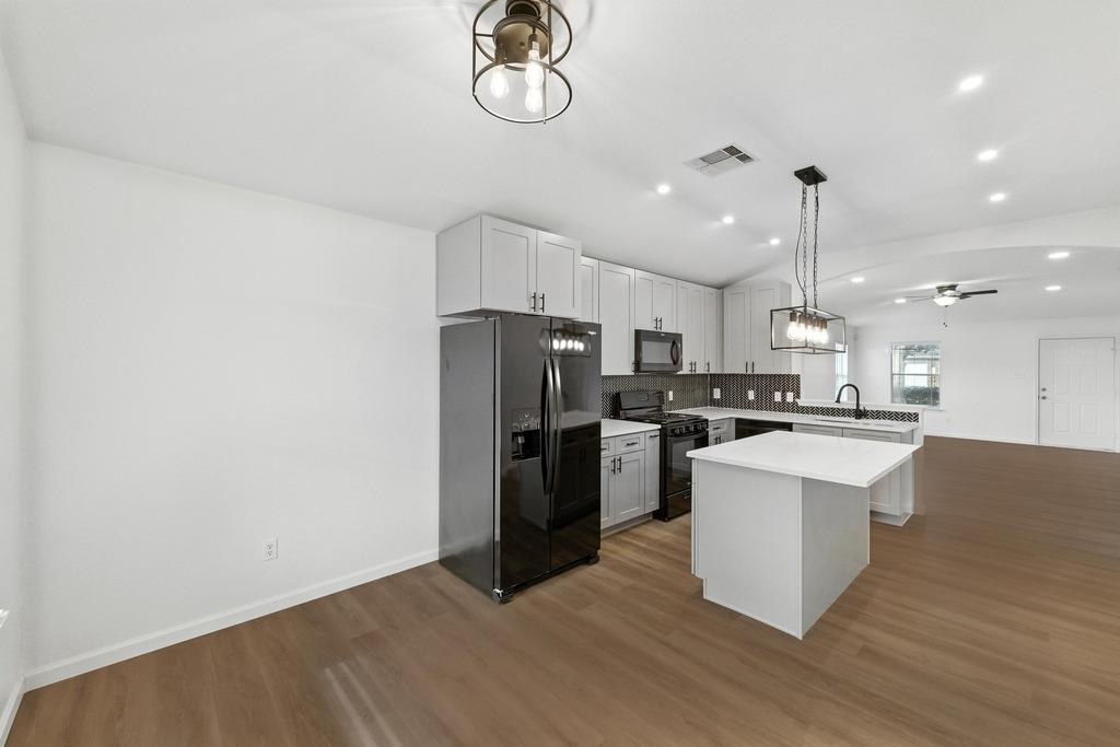 263 Feathergrass Drive, Buda, TX 78610